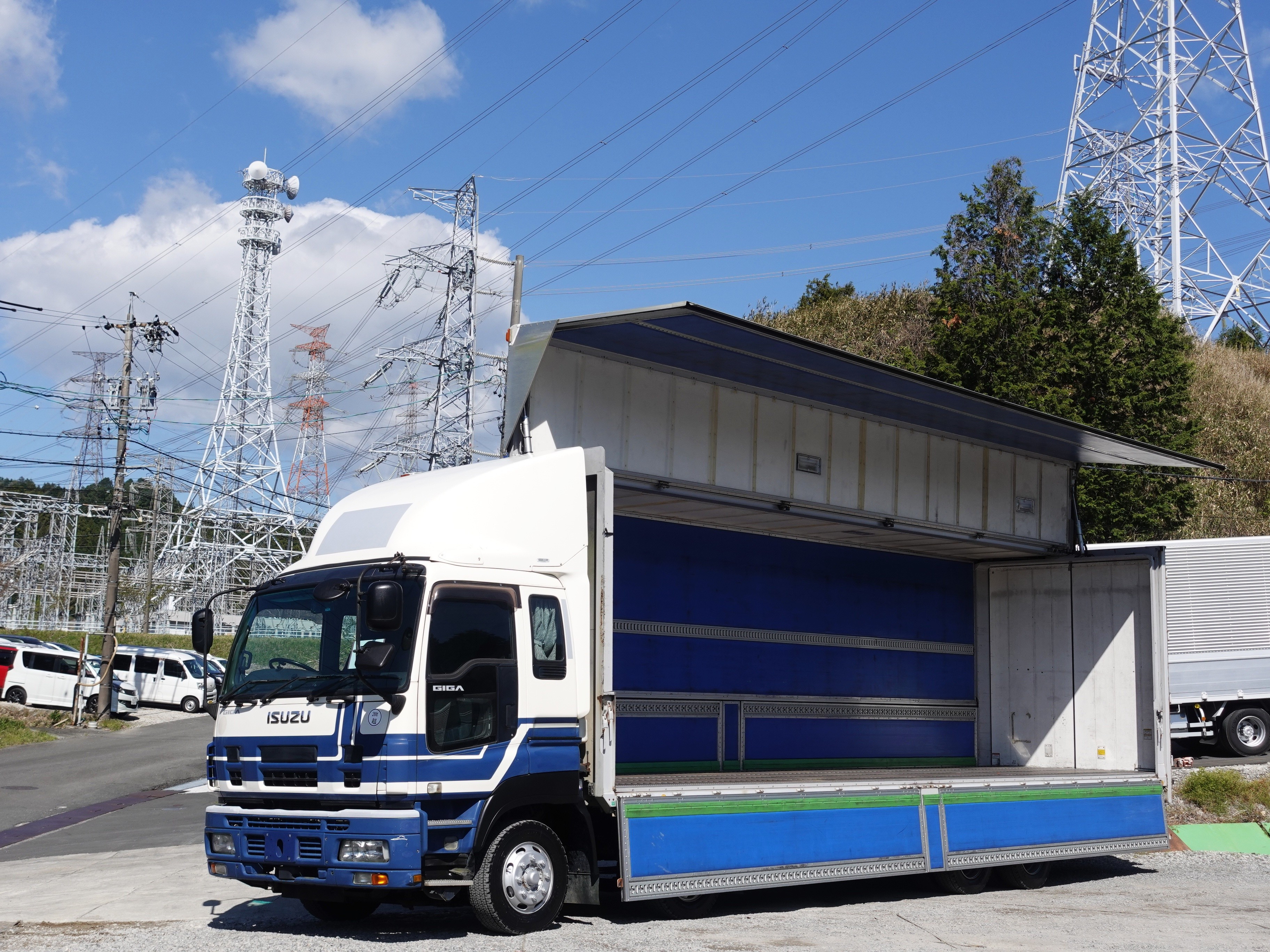 いすゞ ギガ PKG-CYJ77W8(2WD)｜中古トラックなら【トラック市】