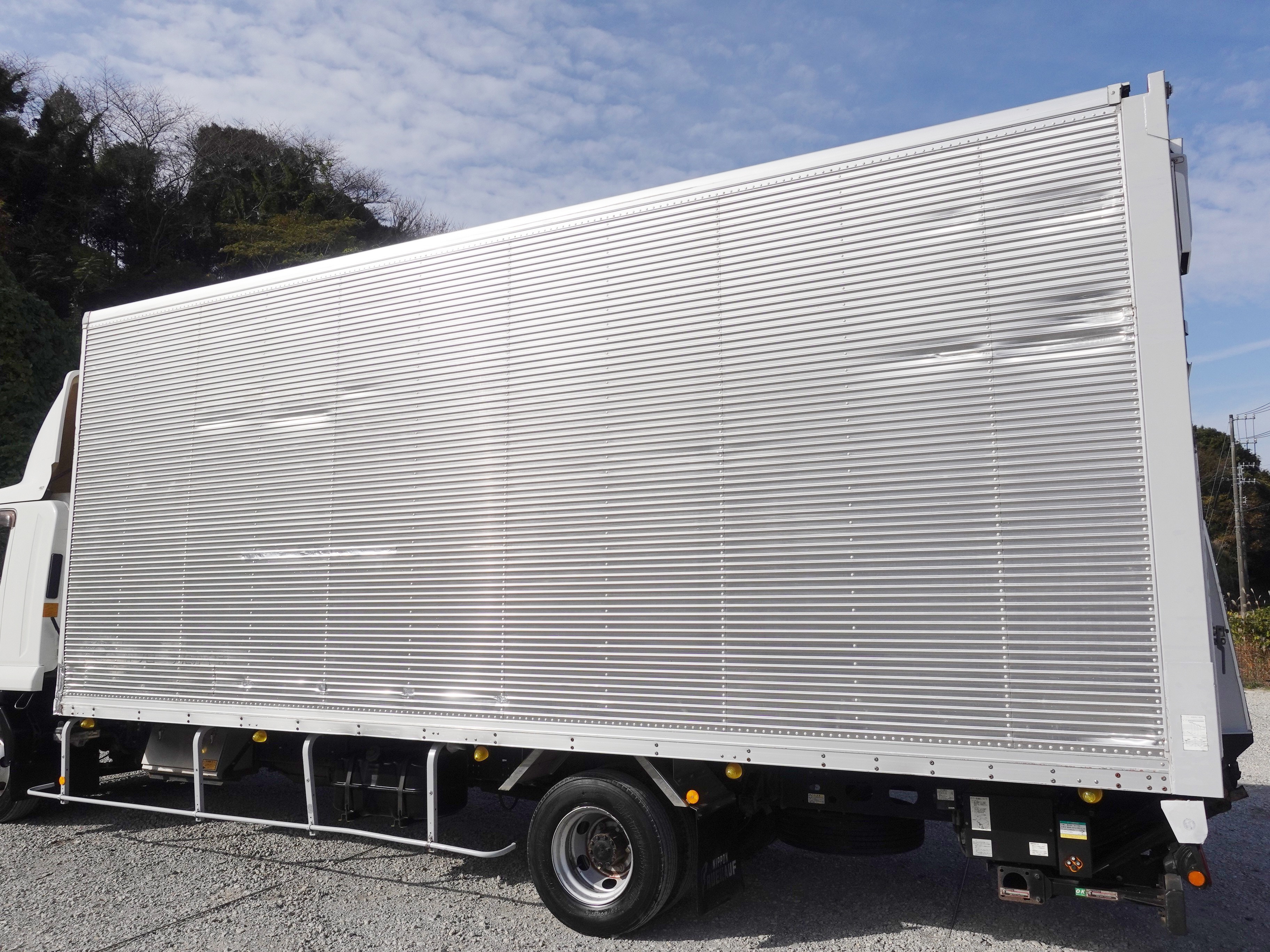 いすゞ フォワード TKG-FRR90S2(2WD)の写真7