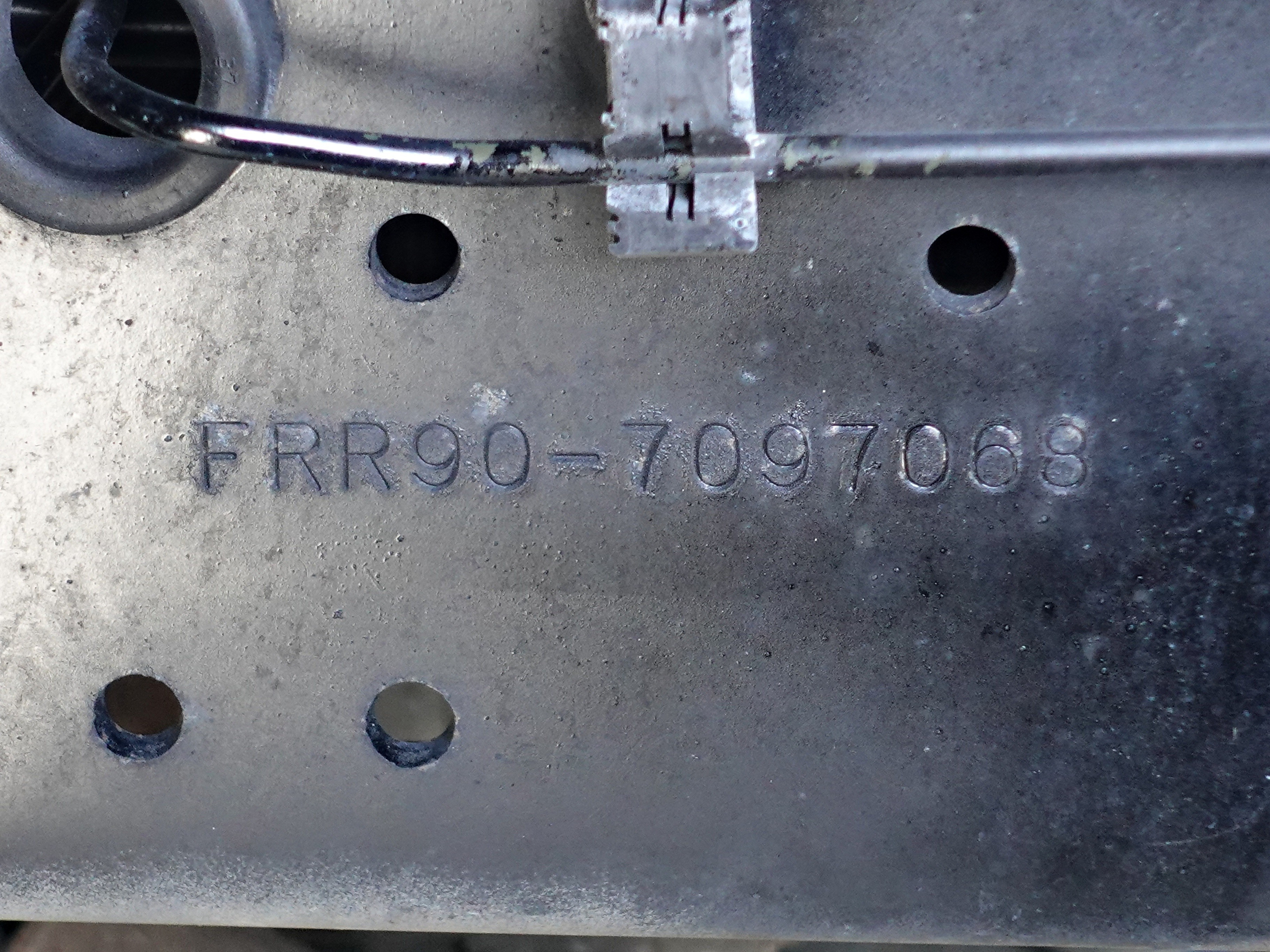 いすゞ フォワード TKG-FRR90T2(2WD)の写真15