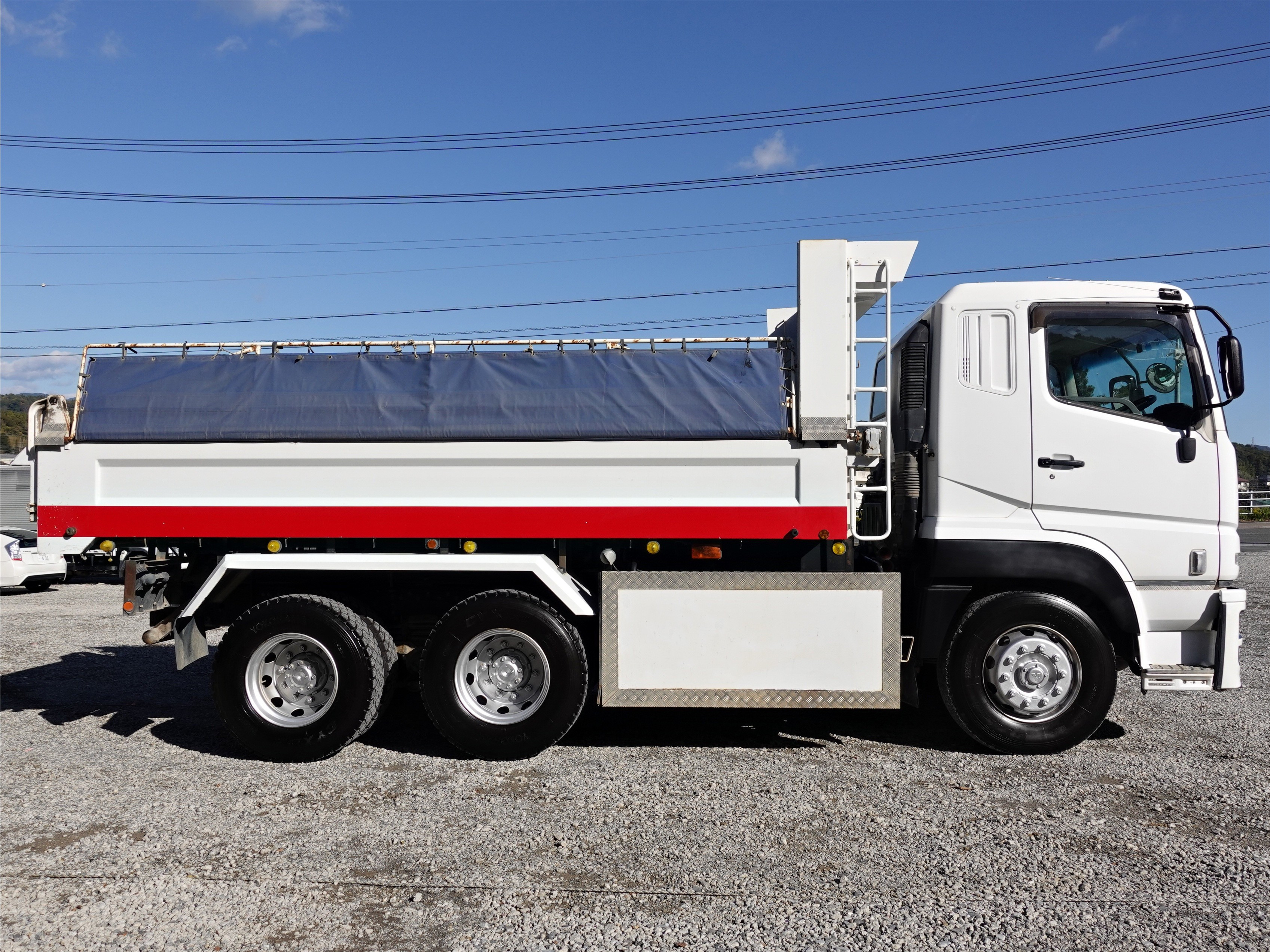 三菱 スーパーグレート QKG-FV50VX(6x4)の写真5