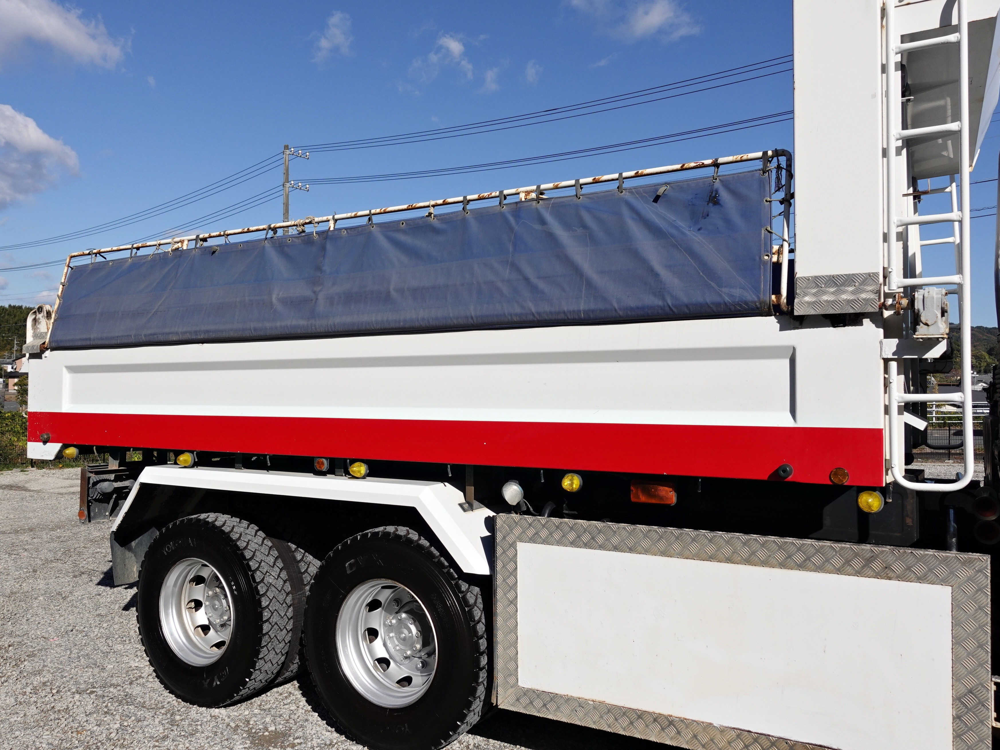 三菱 スーパーグレート QKG-FV50VX(6x4)の写真6