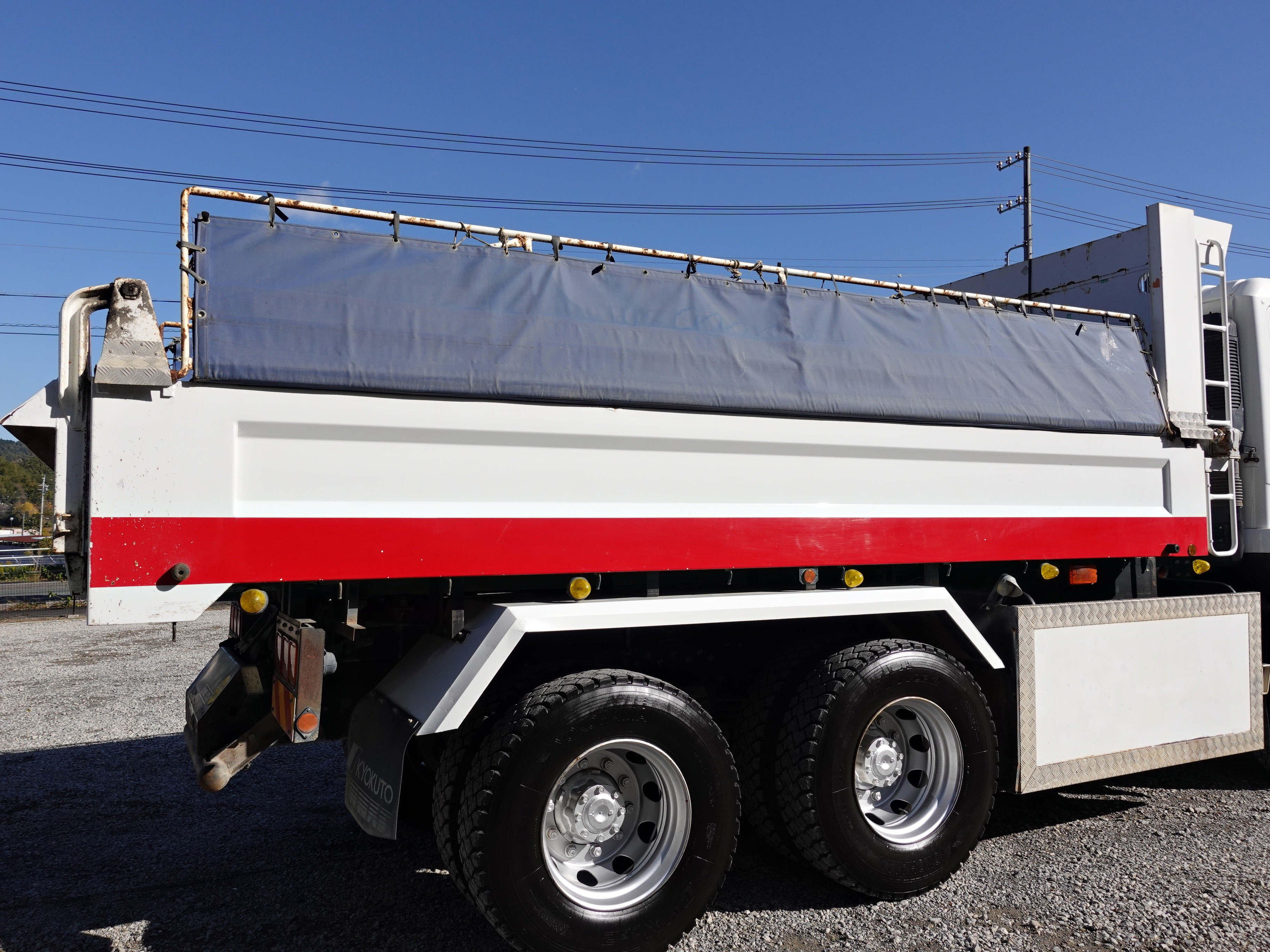 三菱 スーパーグレート QKG-FV50VX(6x4)の写真7