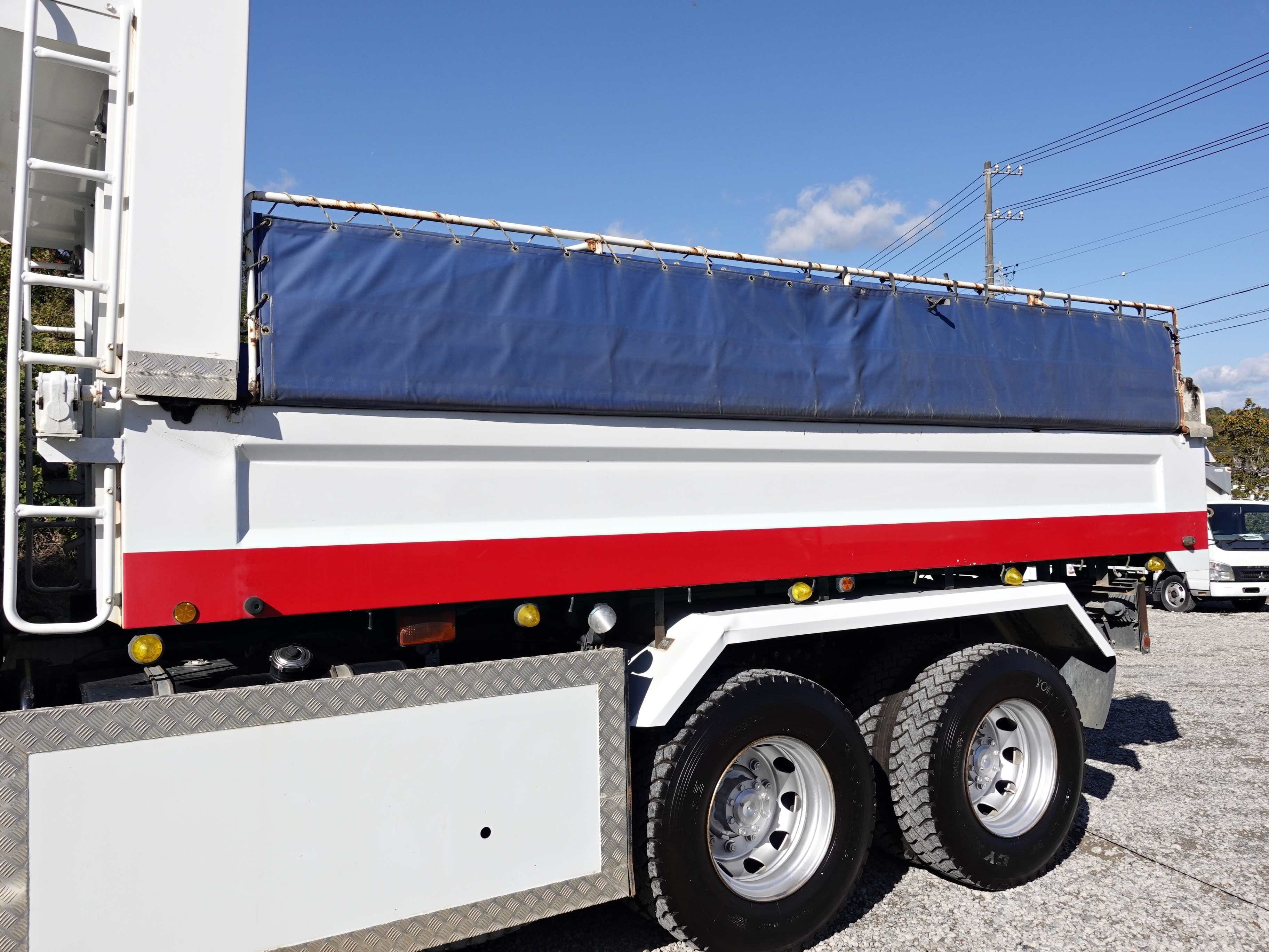 三菱 スーパーグレート QKG-FV50VX(6x4)の写真10