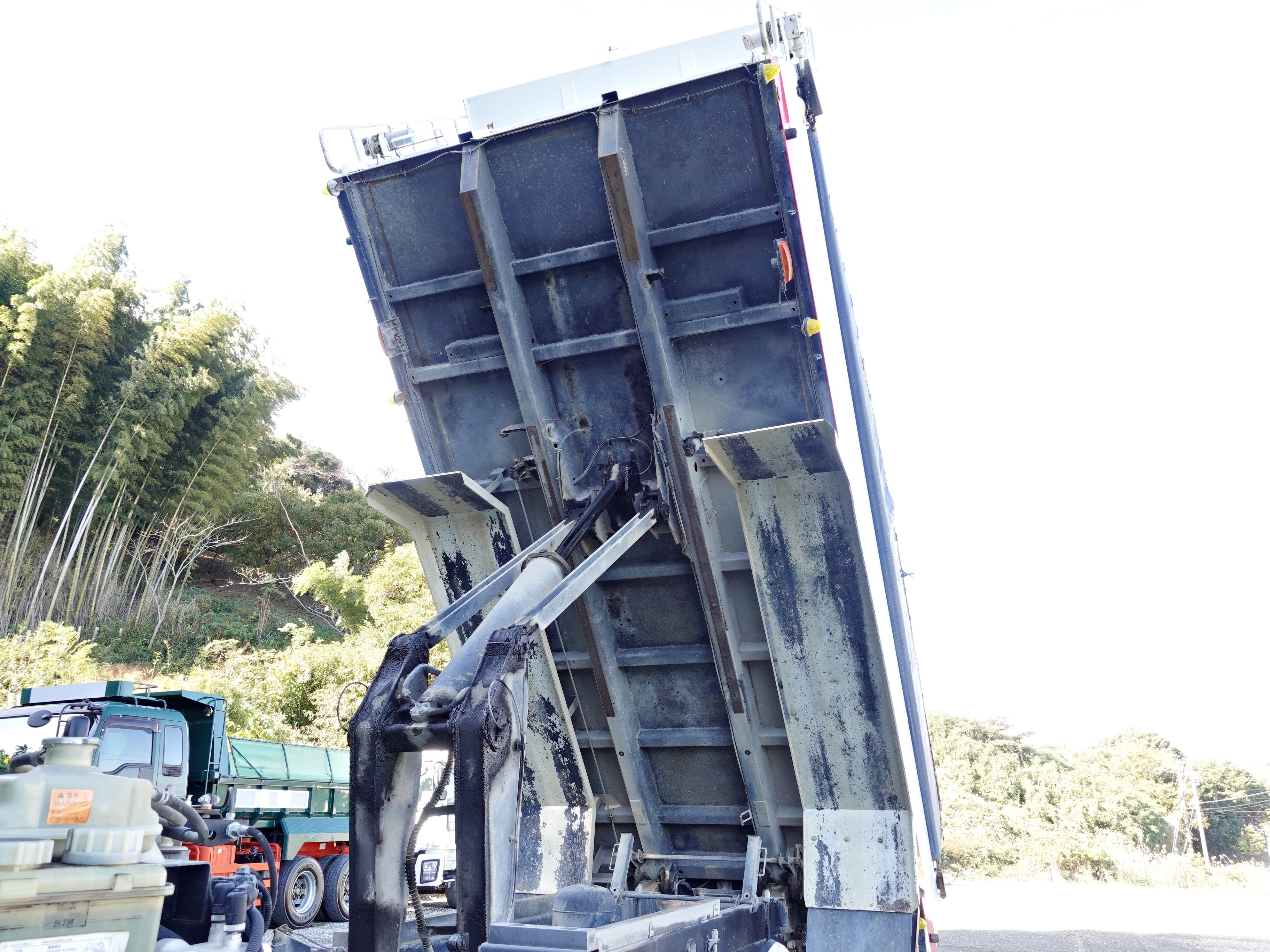 三菱 スーパーグレート QKG-FV50VX(6x4)の写真17