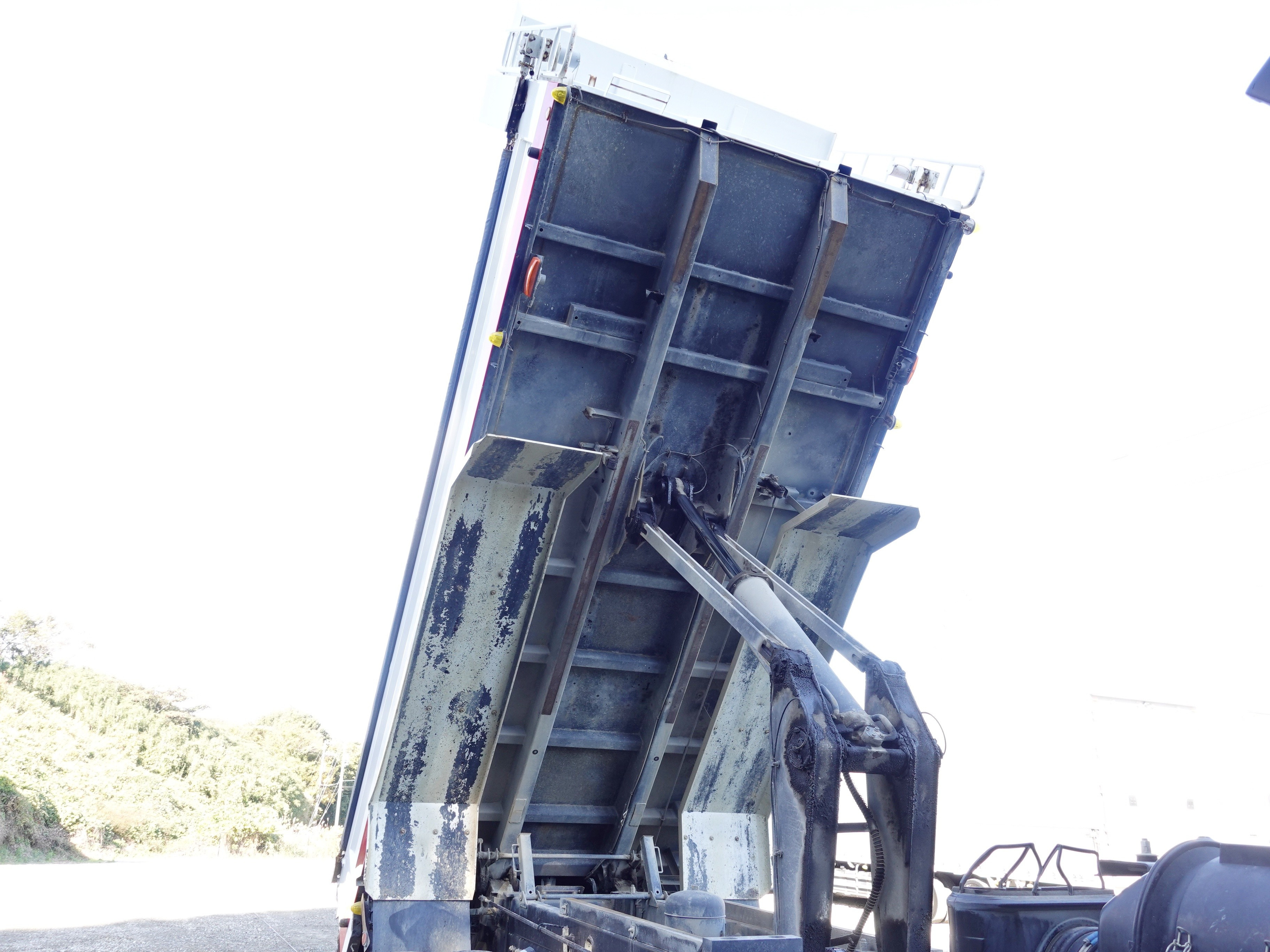 三菱 スーパーグレート QKG-FV50VX(6x4)の写真18