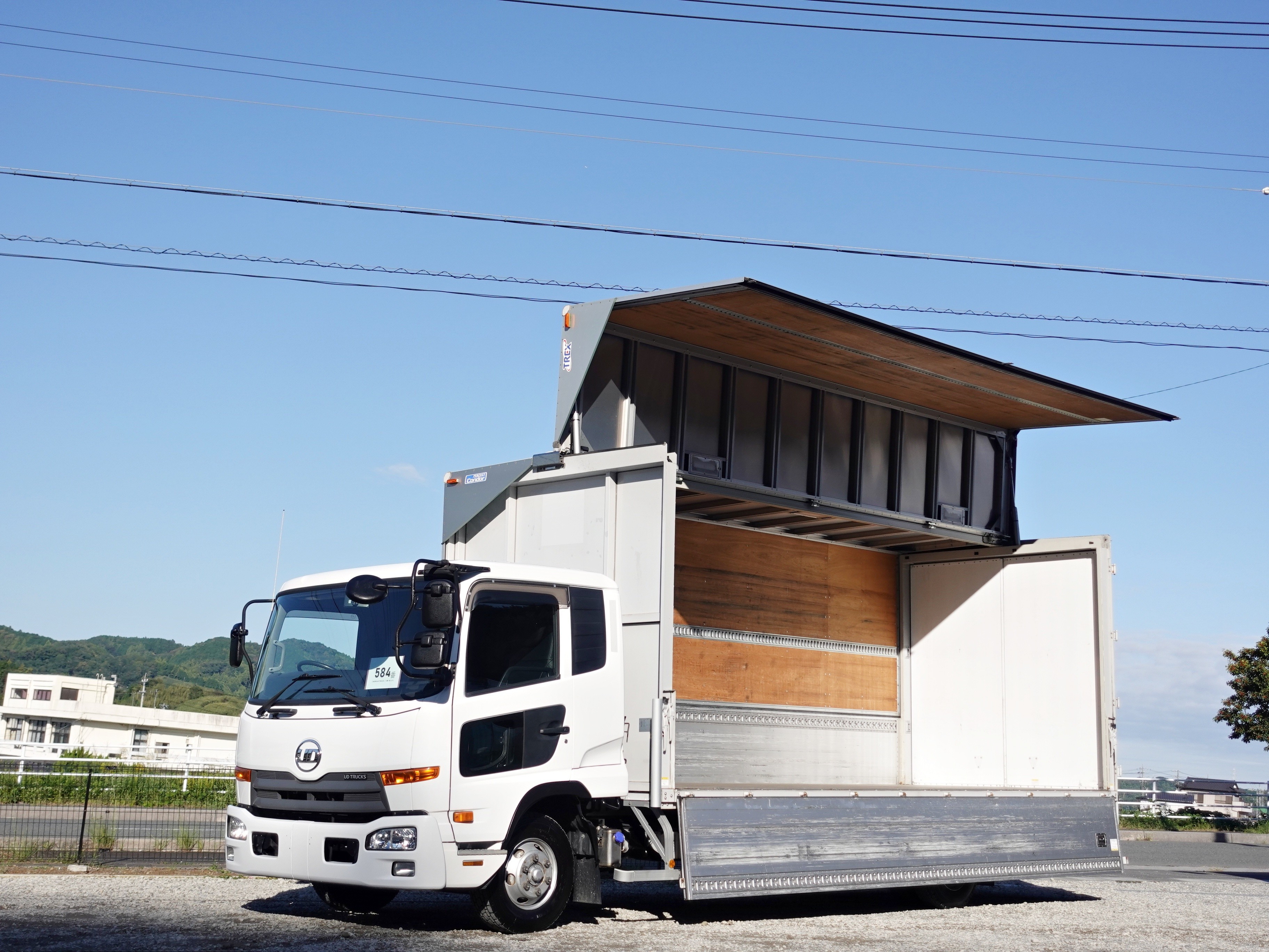 UD コンドル TKG-MK38C(2WD)の写真20