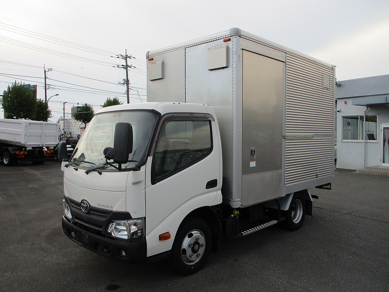 トヨタ トヨエース TKG-XZC605(2WD)の写真1