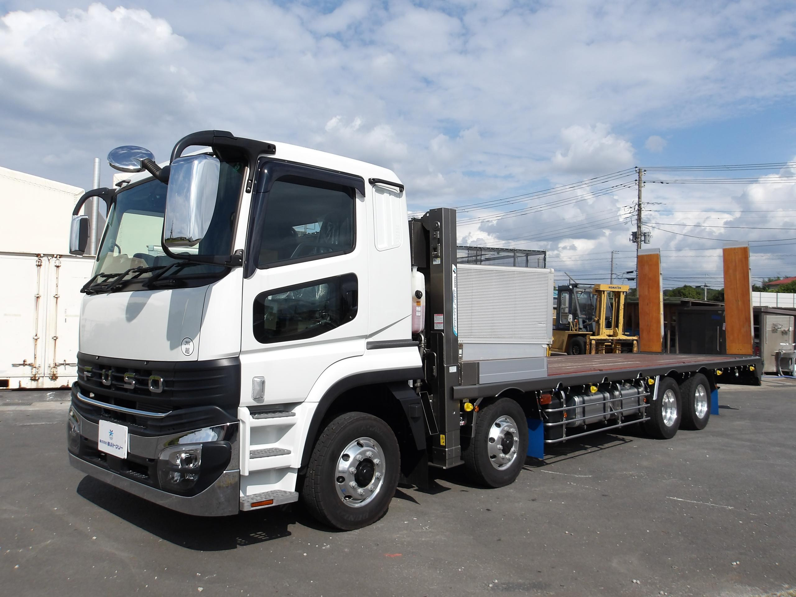 三菱 スーパーグレート 2PG-FS80VZ(8x4)の写真1