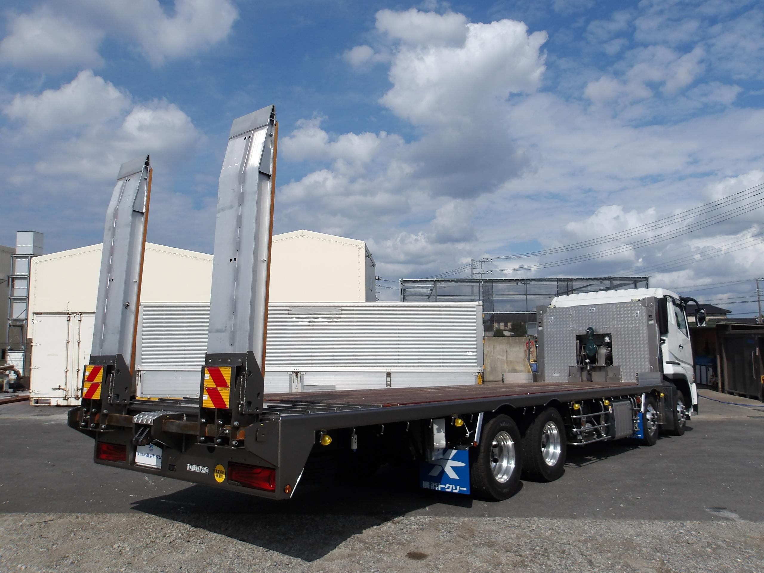 三菱 スーパーグレート 2PG-FS80VZ(8x4)の写真4