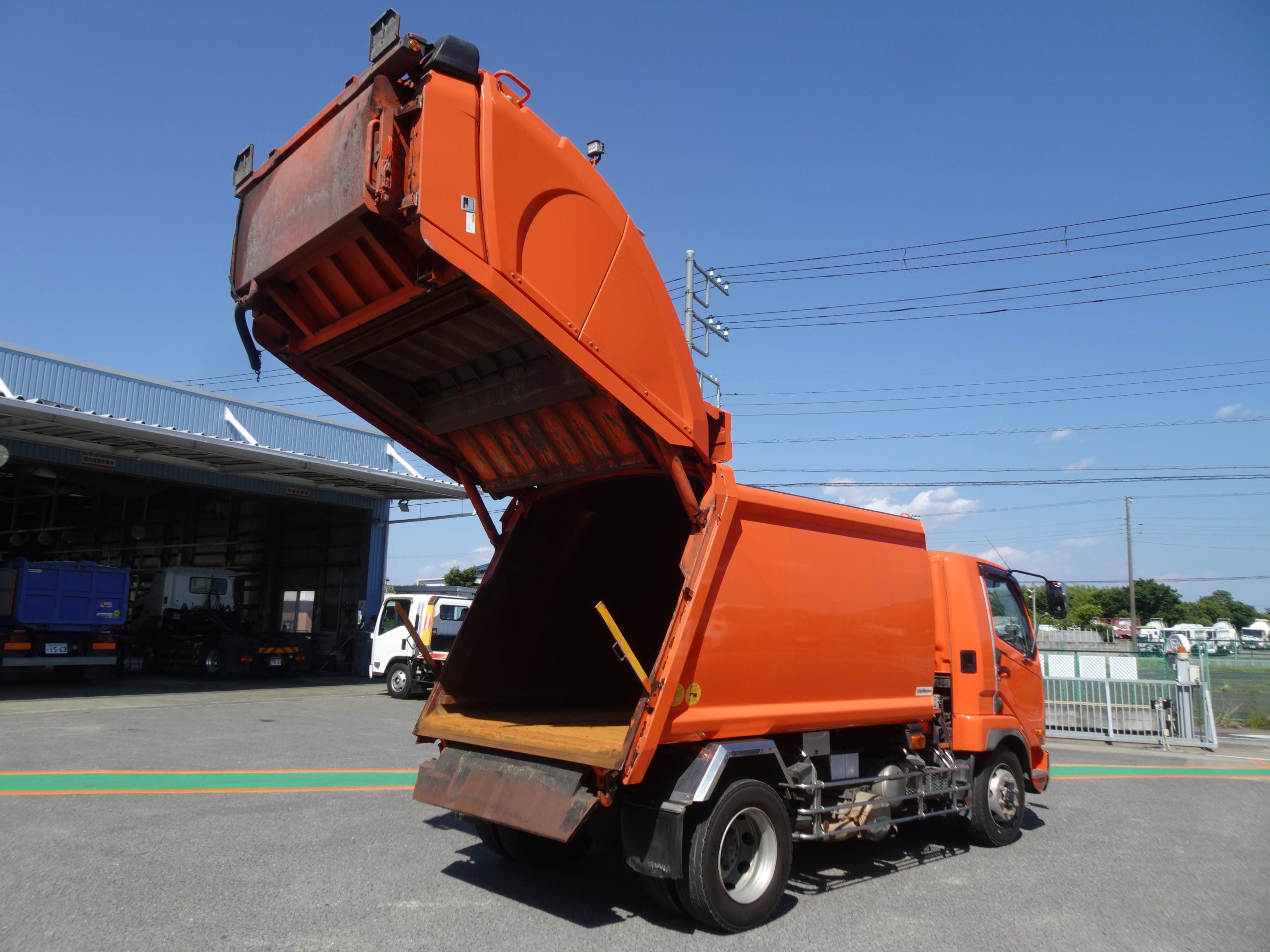 三菱 ファイター TKG-FK72FY(2WD)の写真5