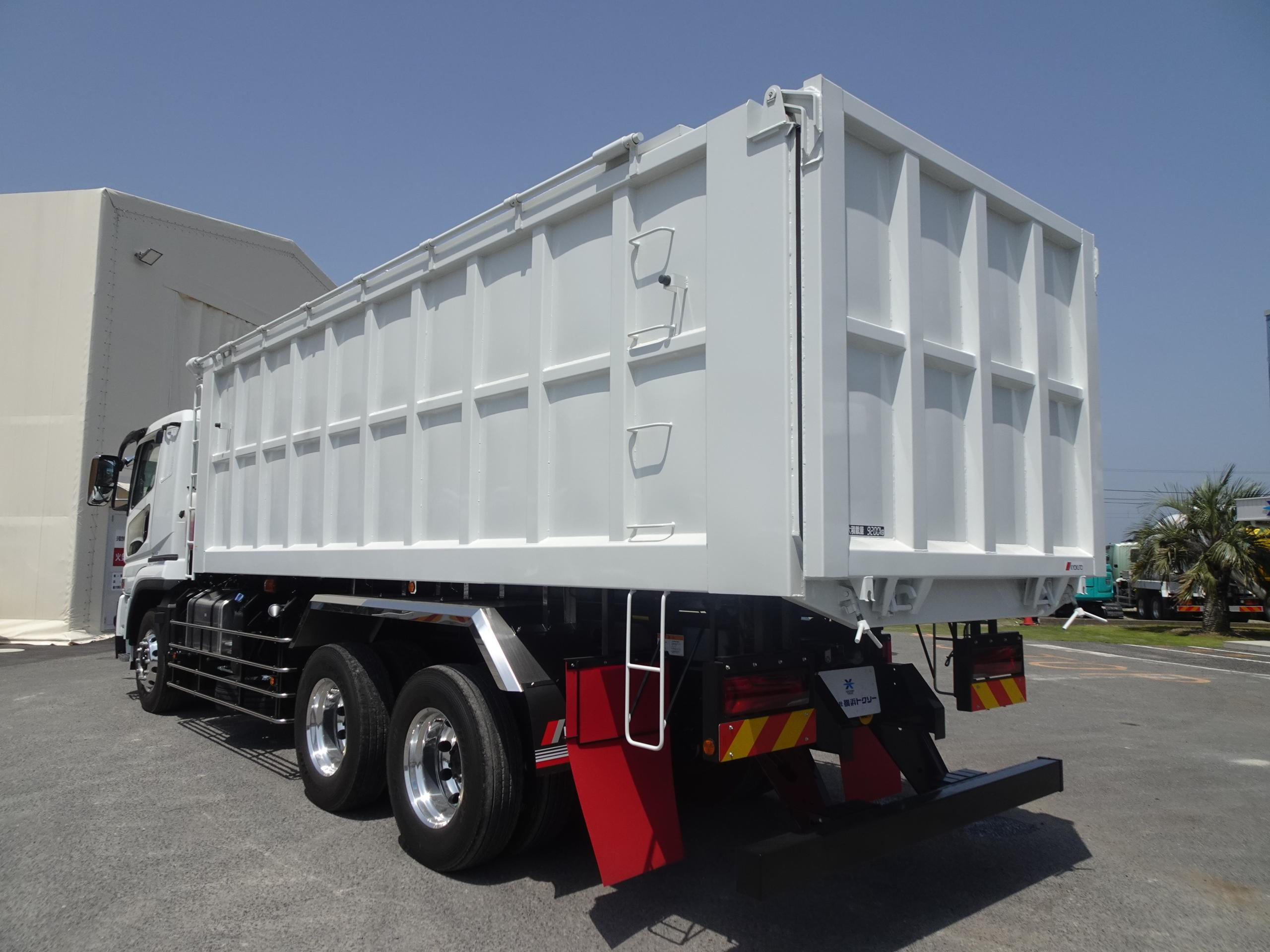 三菱 スーパーグレート 2PG-FV80VY(6x4)の写真2