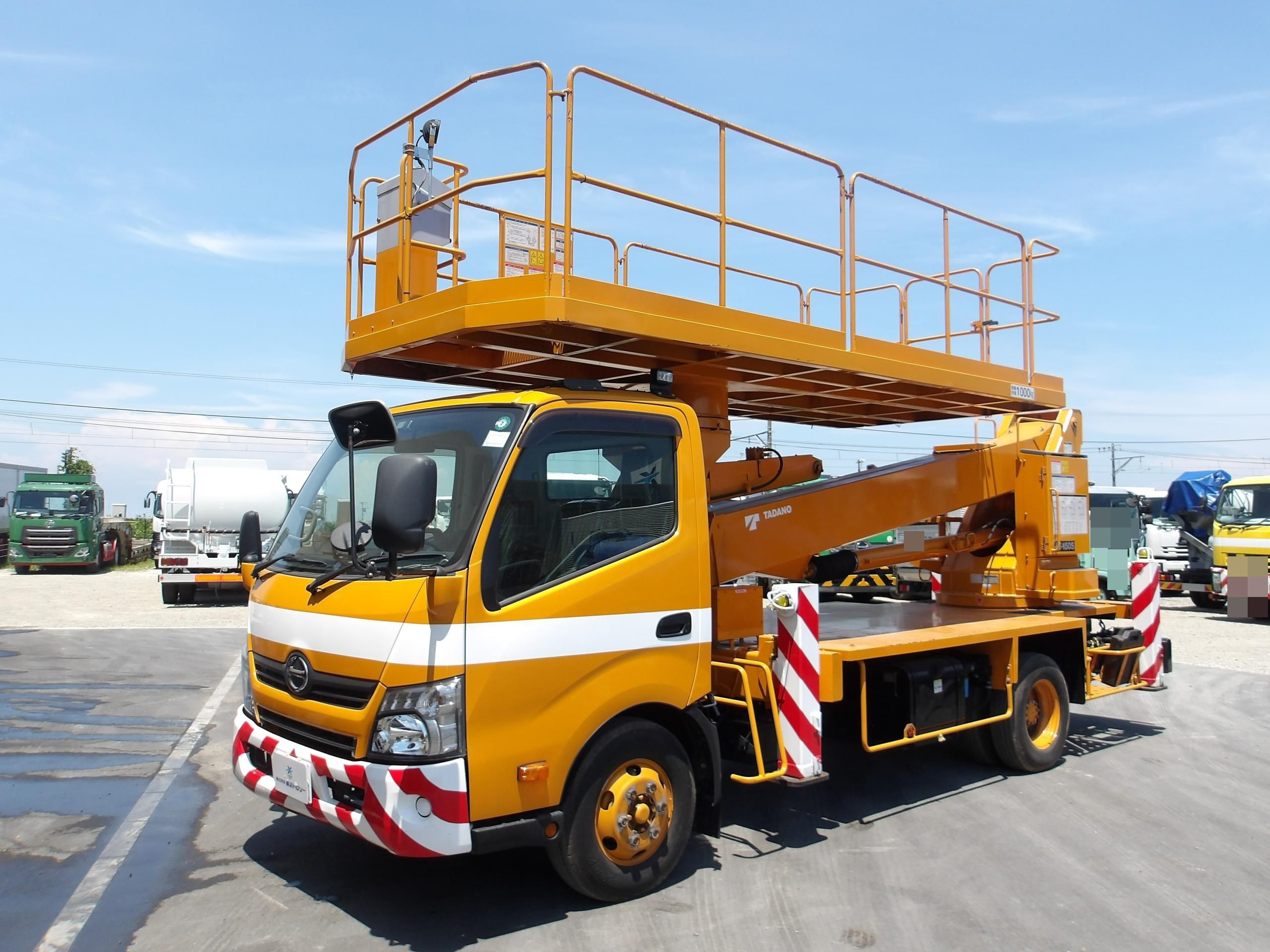 日野 デュトロ TKG-XZU710M(2WD)の写真1