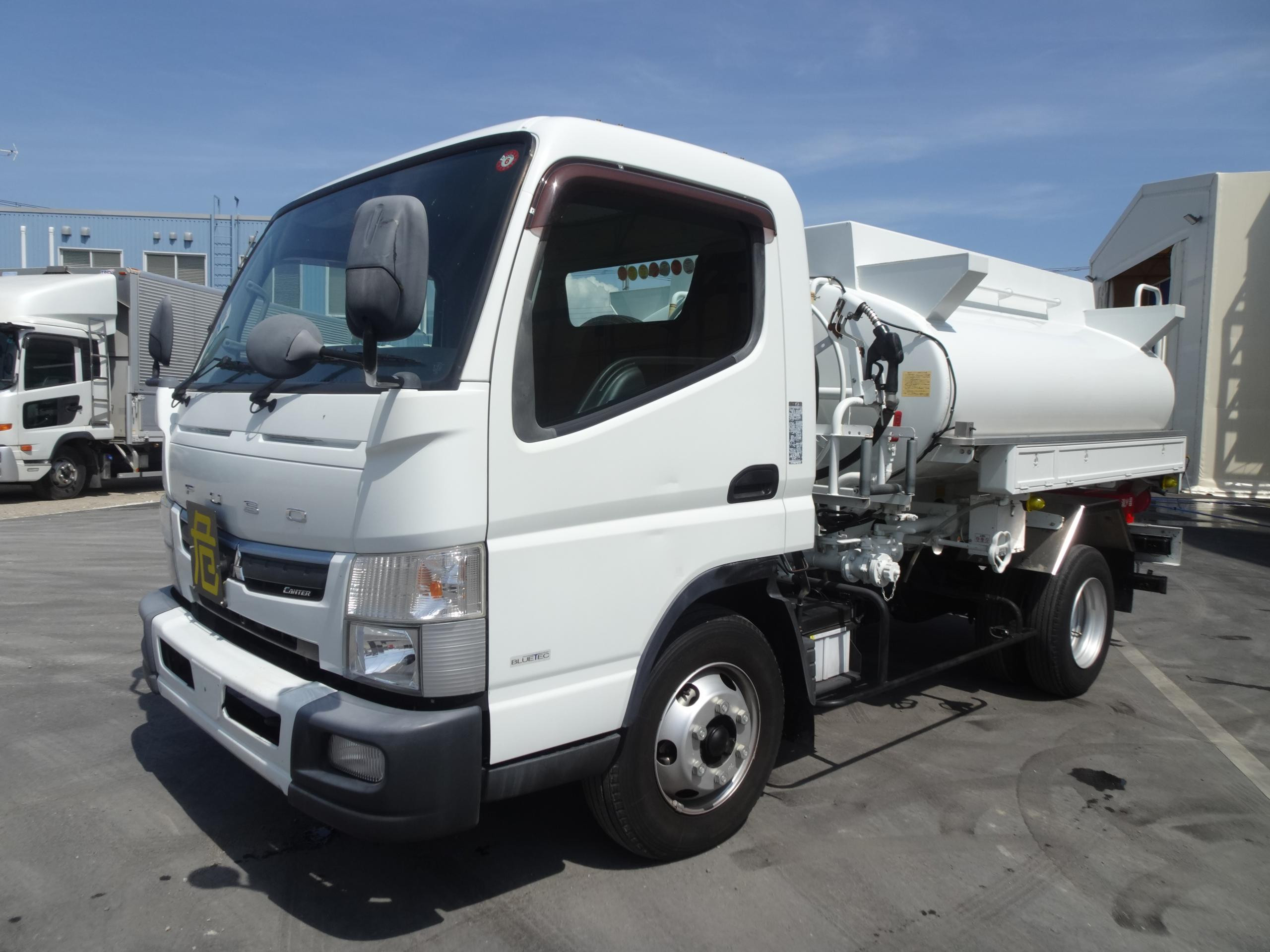 三菱 キャンター TPG-FEB90(2WD)の写真1