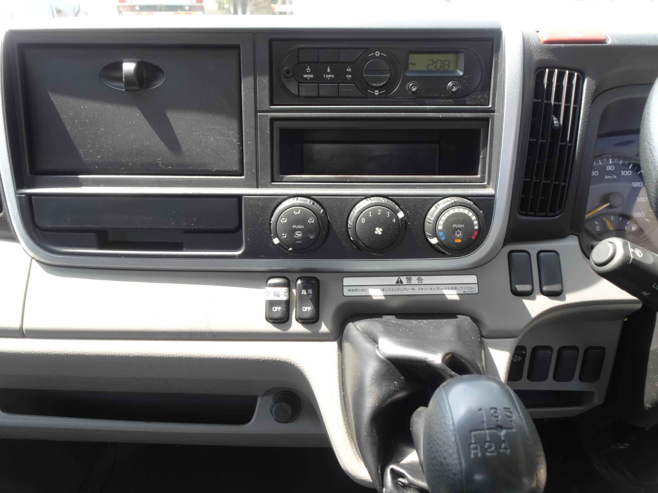 三菱 キャンター TPG-FEB90(2WD)の写真24