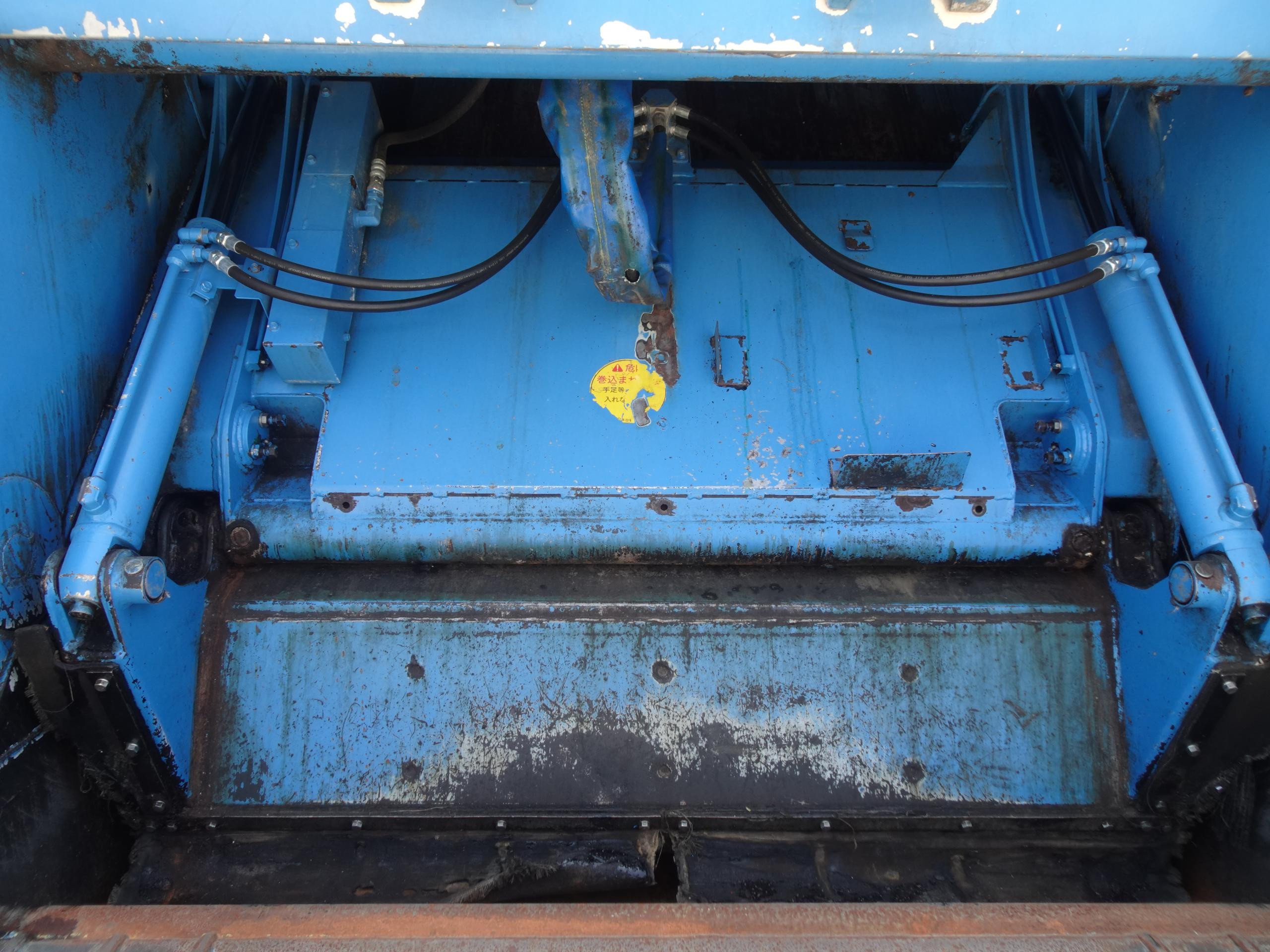 日野 レンジャー QKG-FJ7JGAA(2WD)の写真10