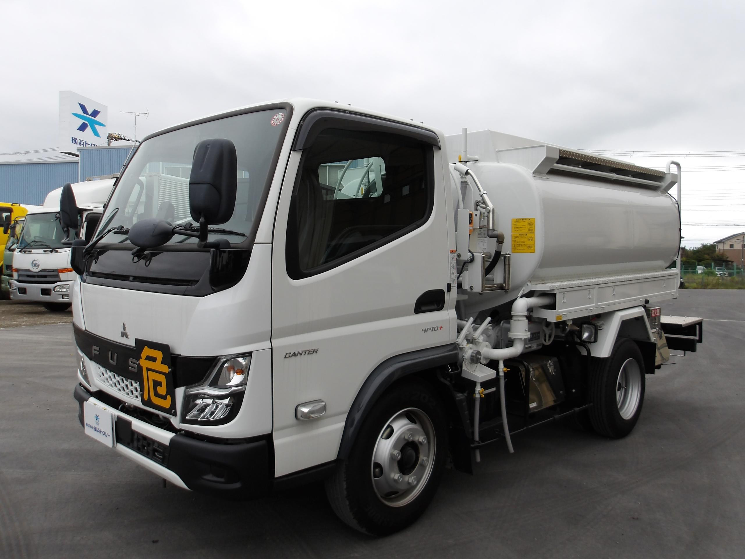 三菱 キャンター 2PG-FEA80(2WD)の写真1