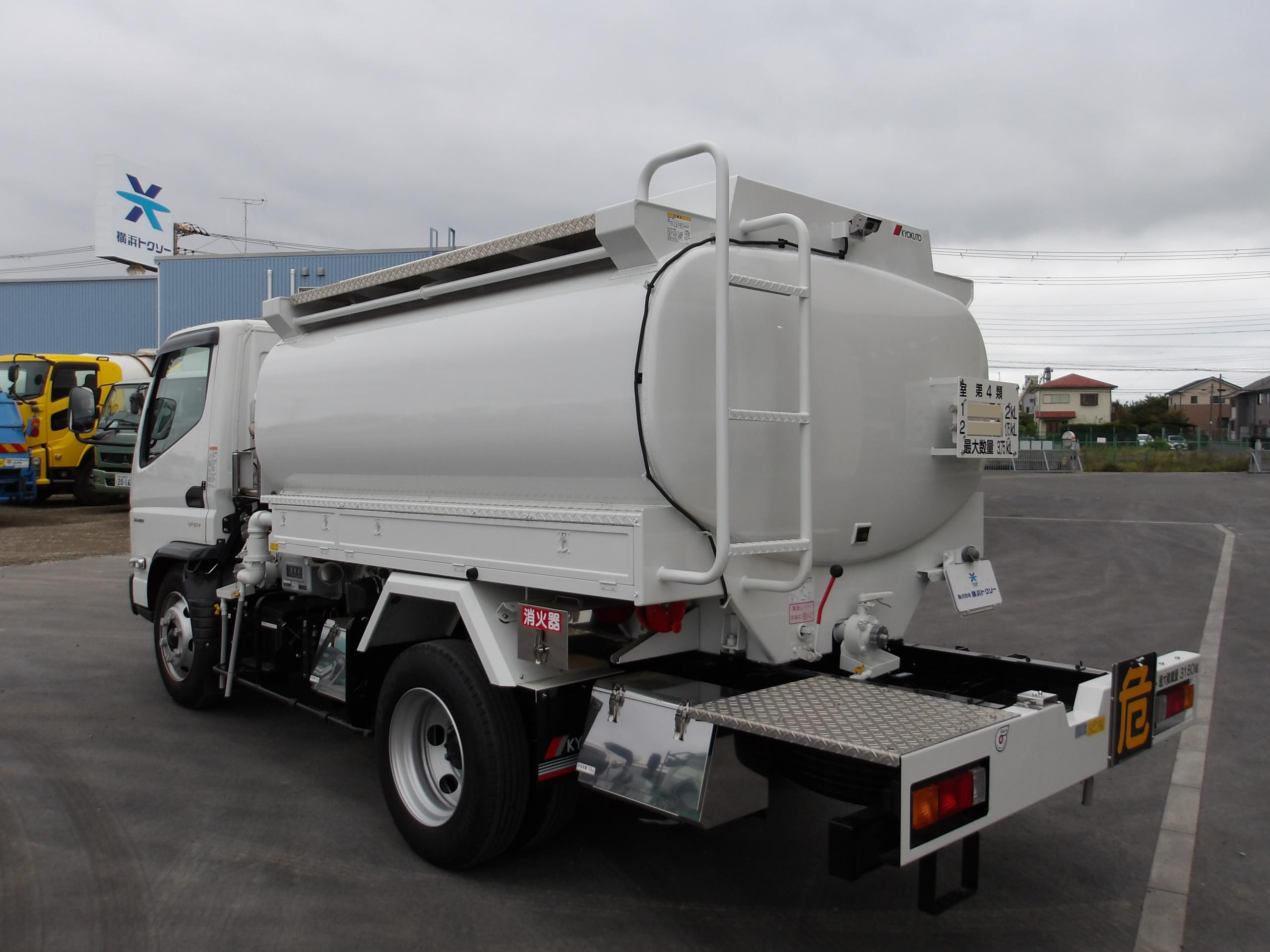 三菱 キャンター 2PG-FEA80(2WD)の写真2