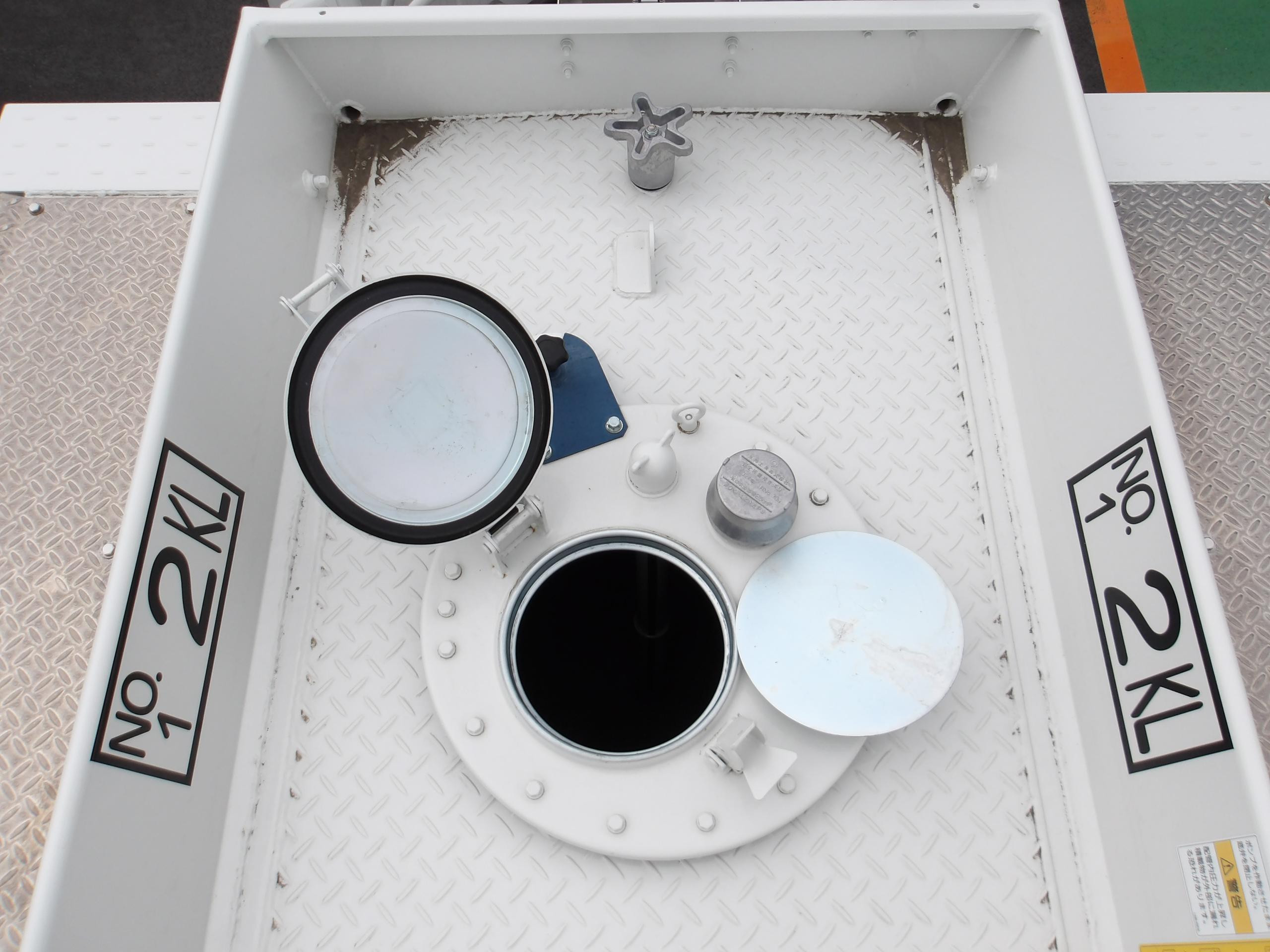 三菱 キャンター 2PG-FEA80(2WD)の写真10