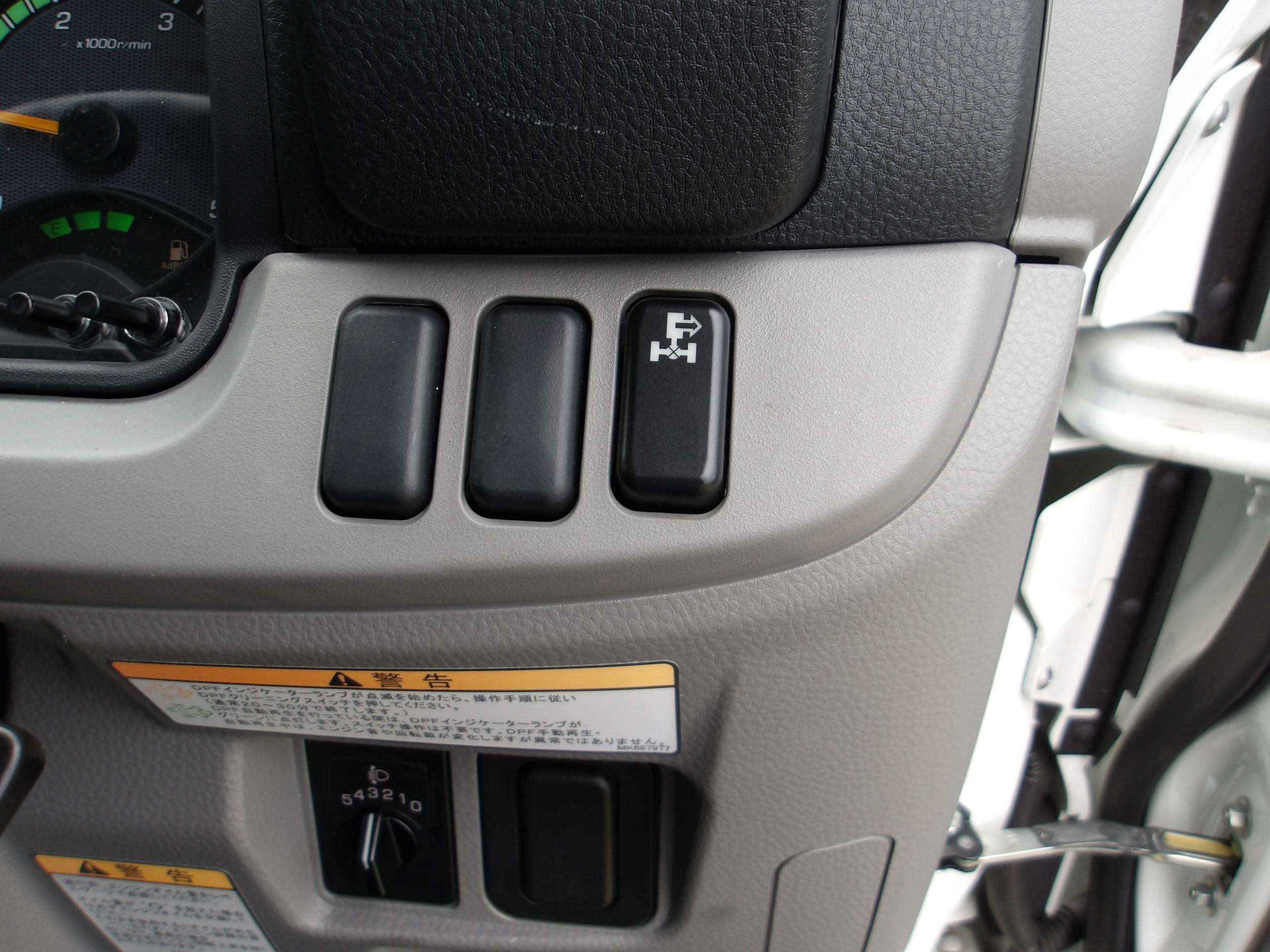 三菱 キャンター 2PG-FEA80(2WD)の写真22