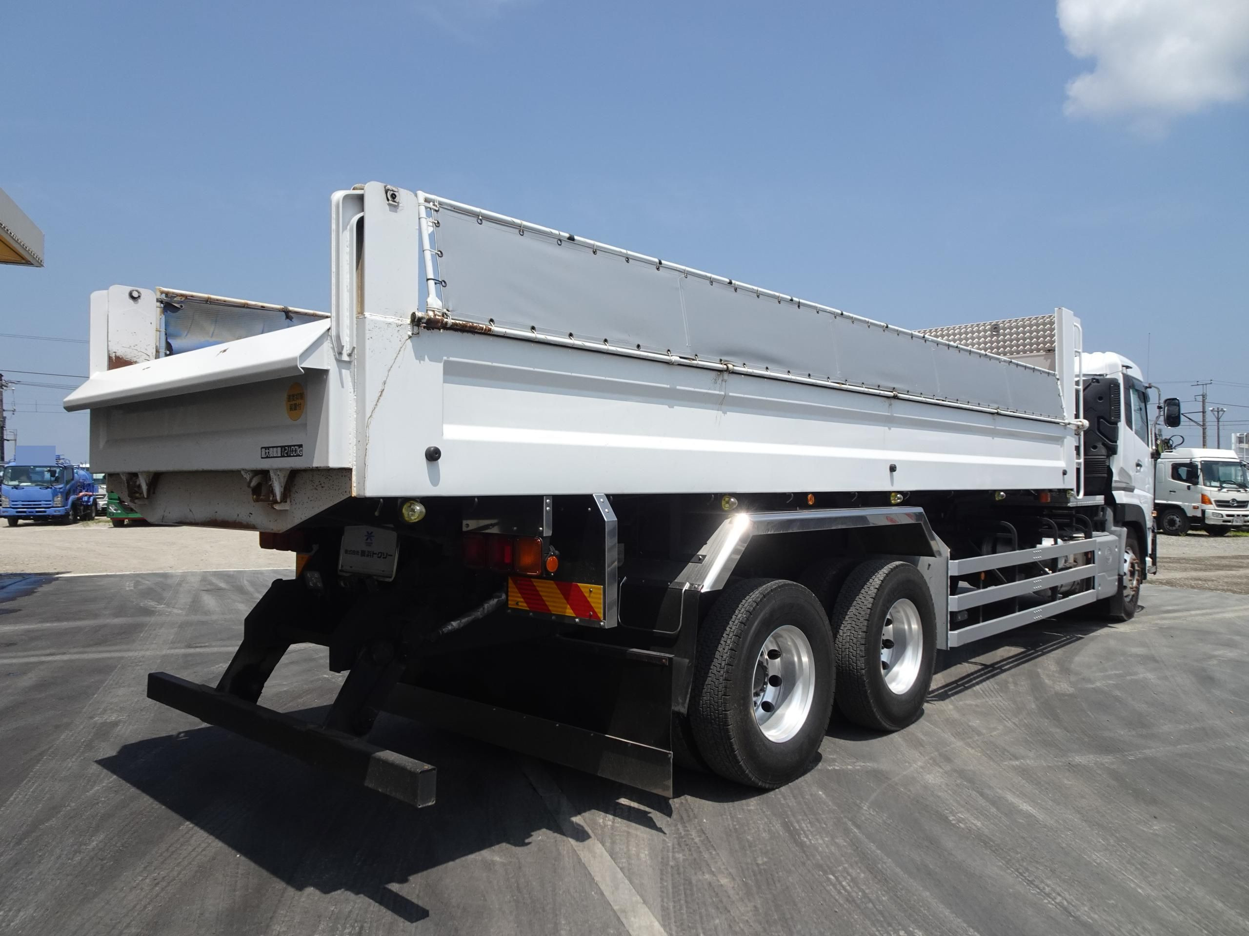 UD クオン 2PG-CW5CL(6x4)の写真4