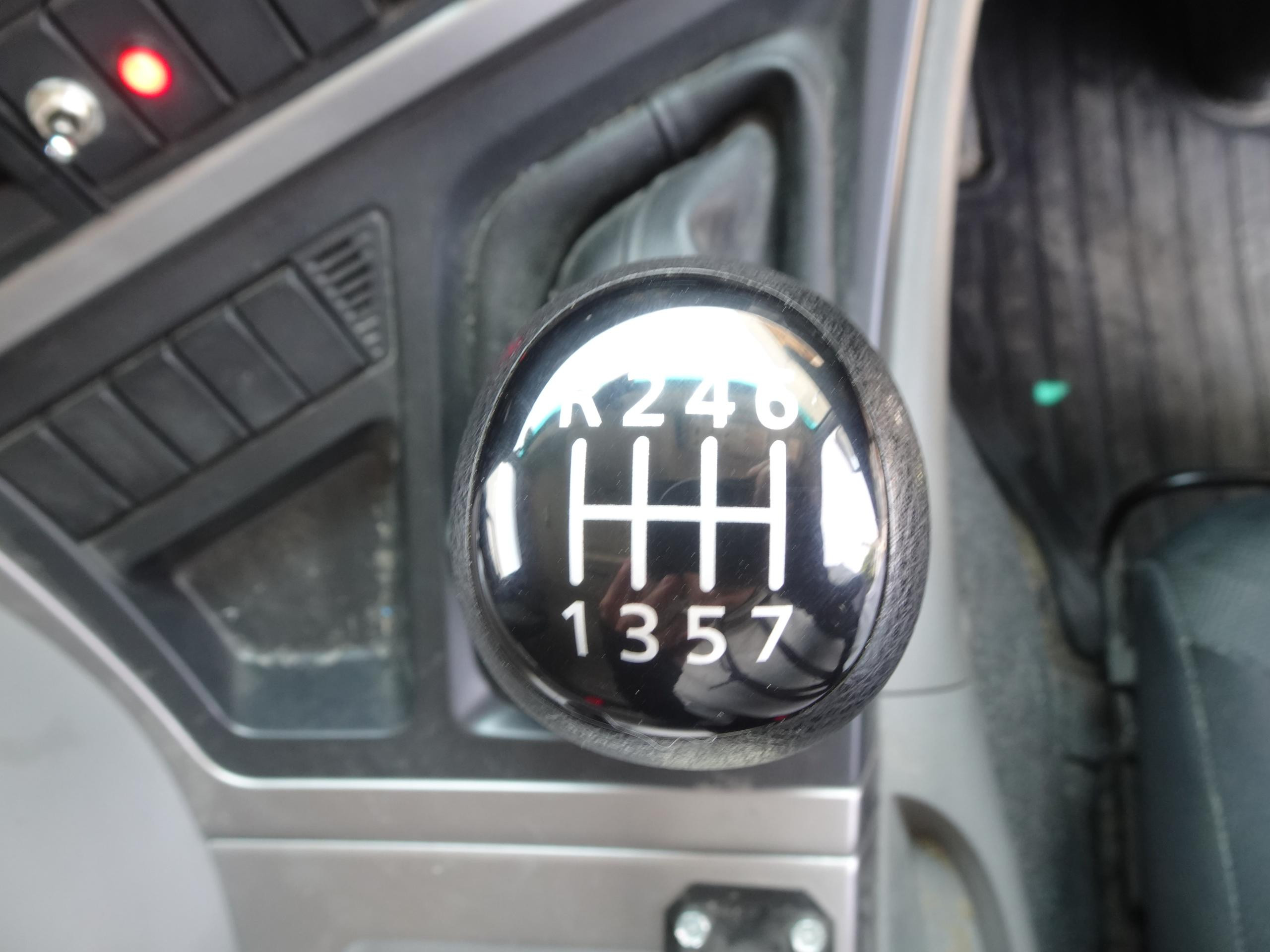 UD クオン 2PG-CW5CL(6x4)の写真25