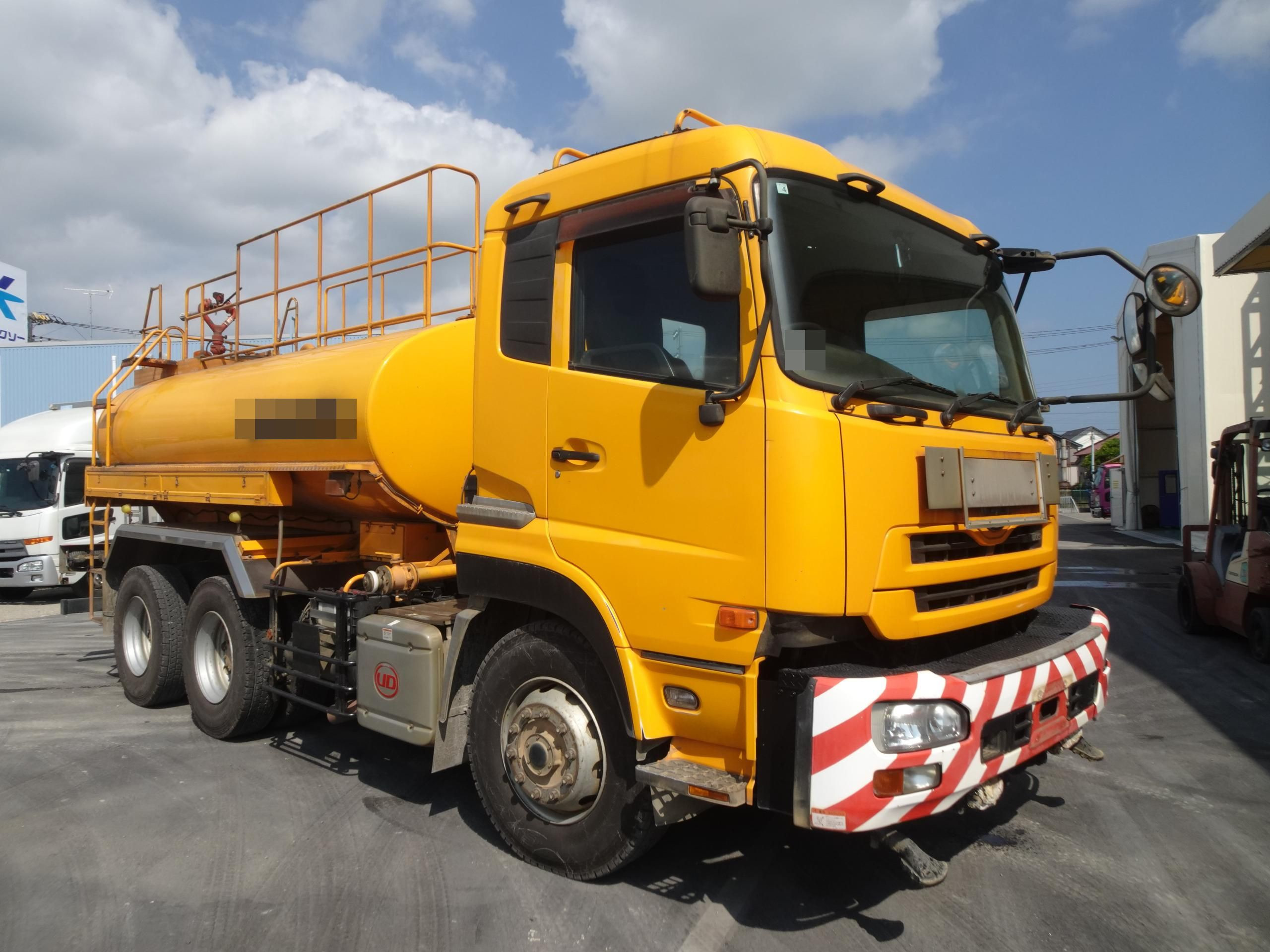 UD クオン LDG-CW5XL(6x4)の写真3