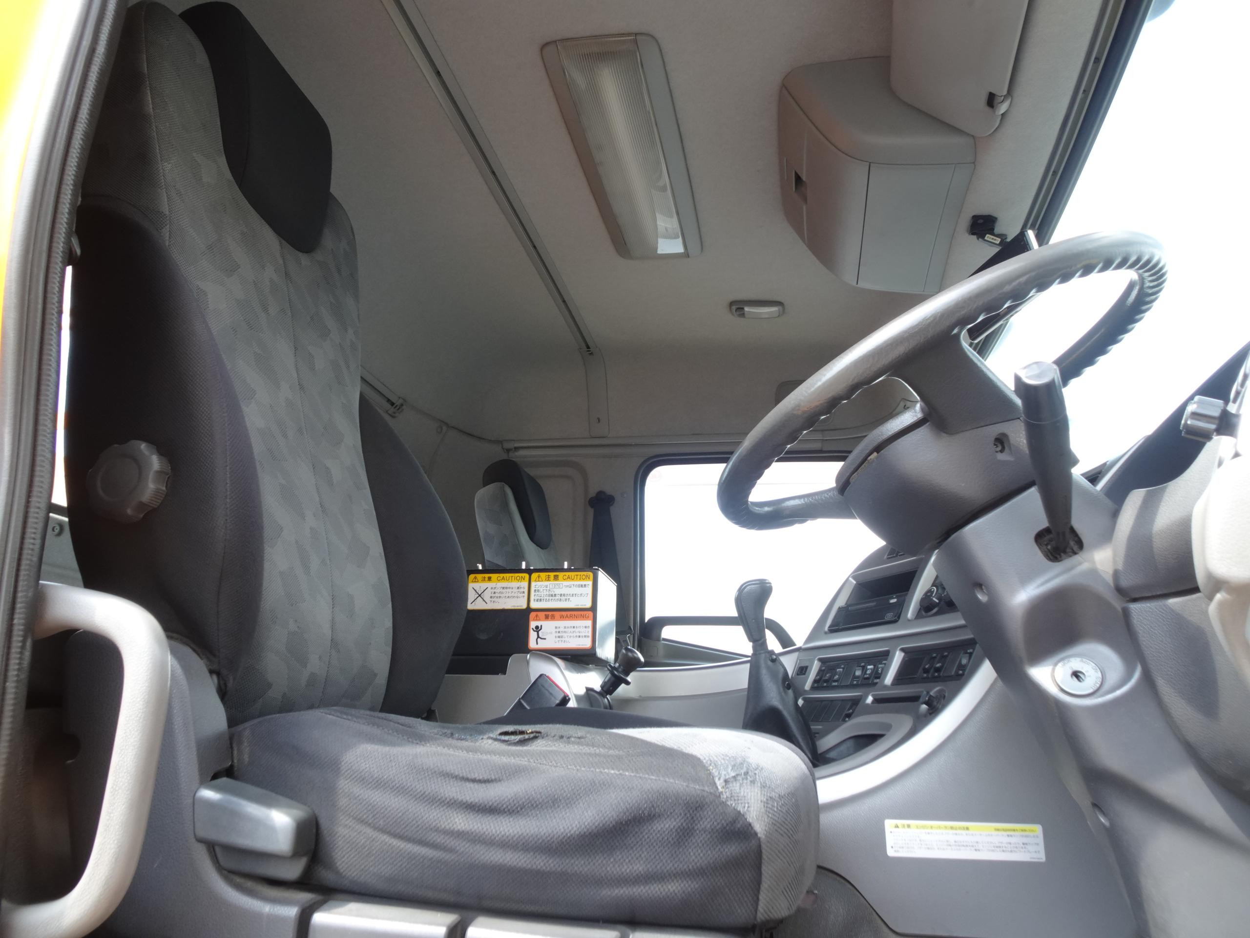 ＵＤ クオン LDG-CW5XL(6x4)の写真20