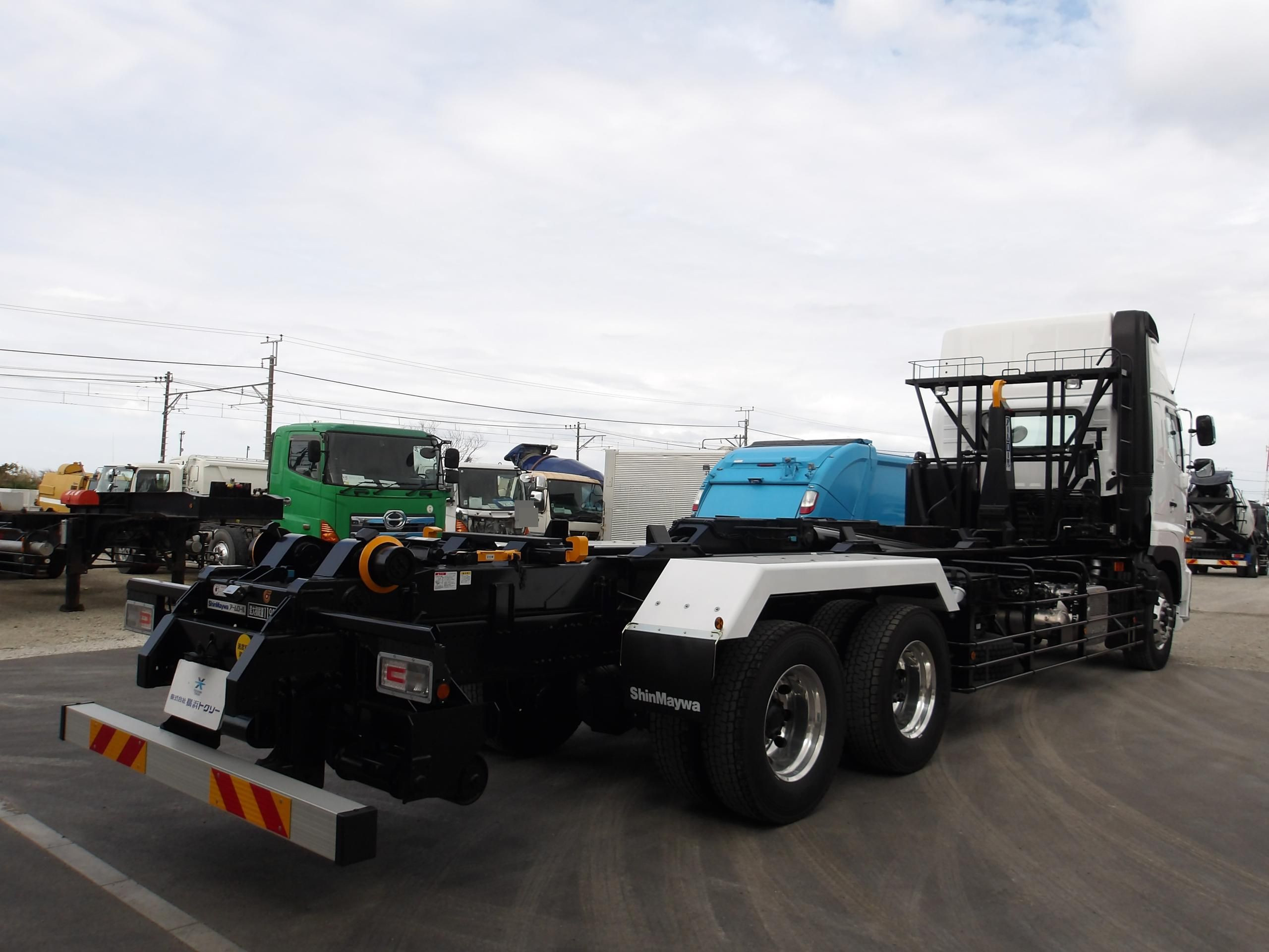 日野 プロフィア 2DG-FS1AHE(6x4)の写真4