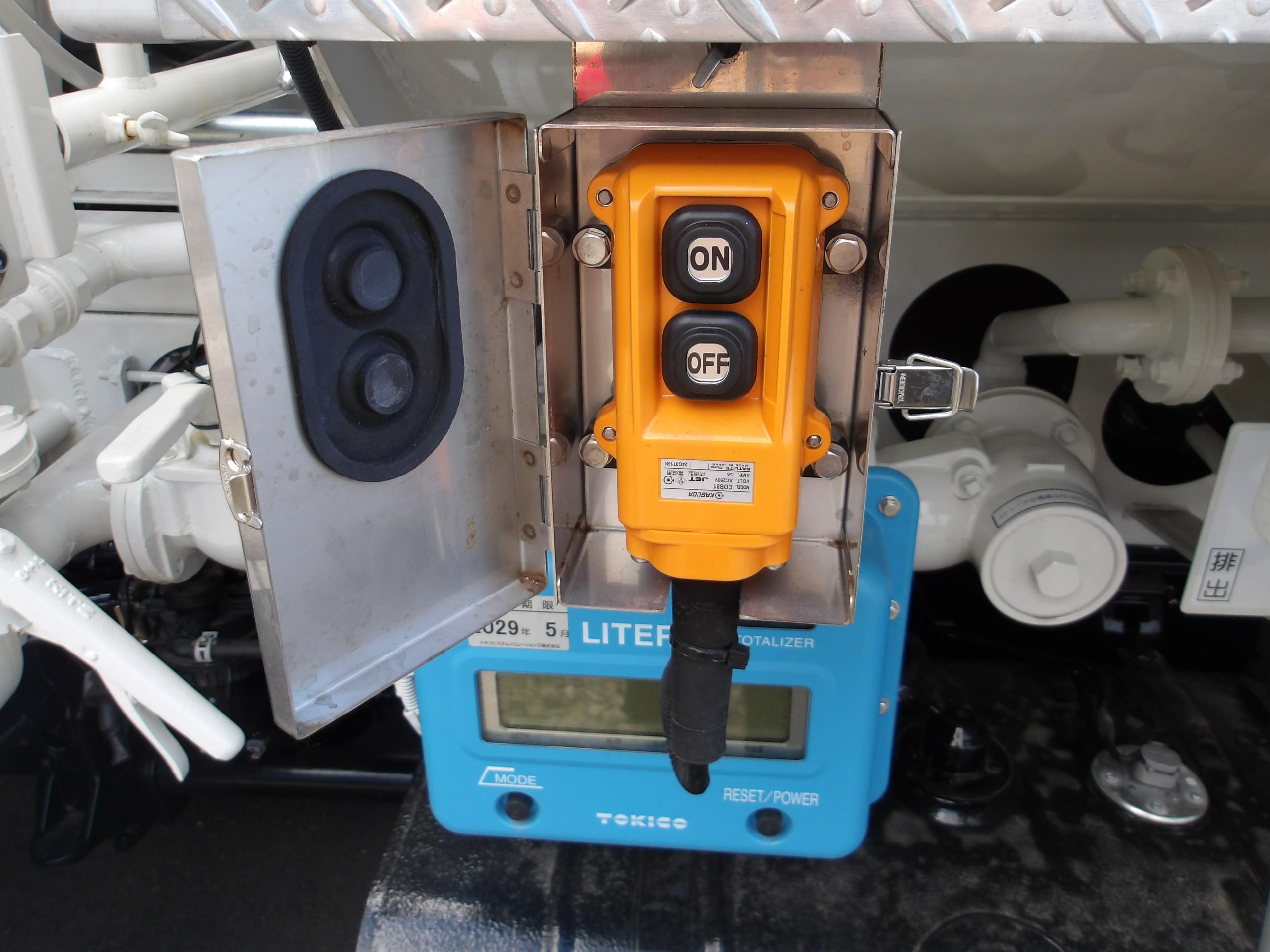 日野 デュトロ 2DG-XZU675M(4WD)の写真7