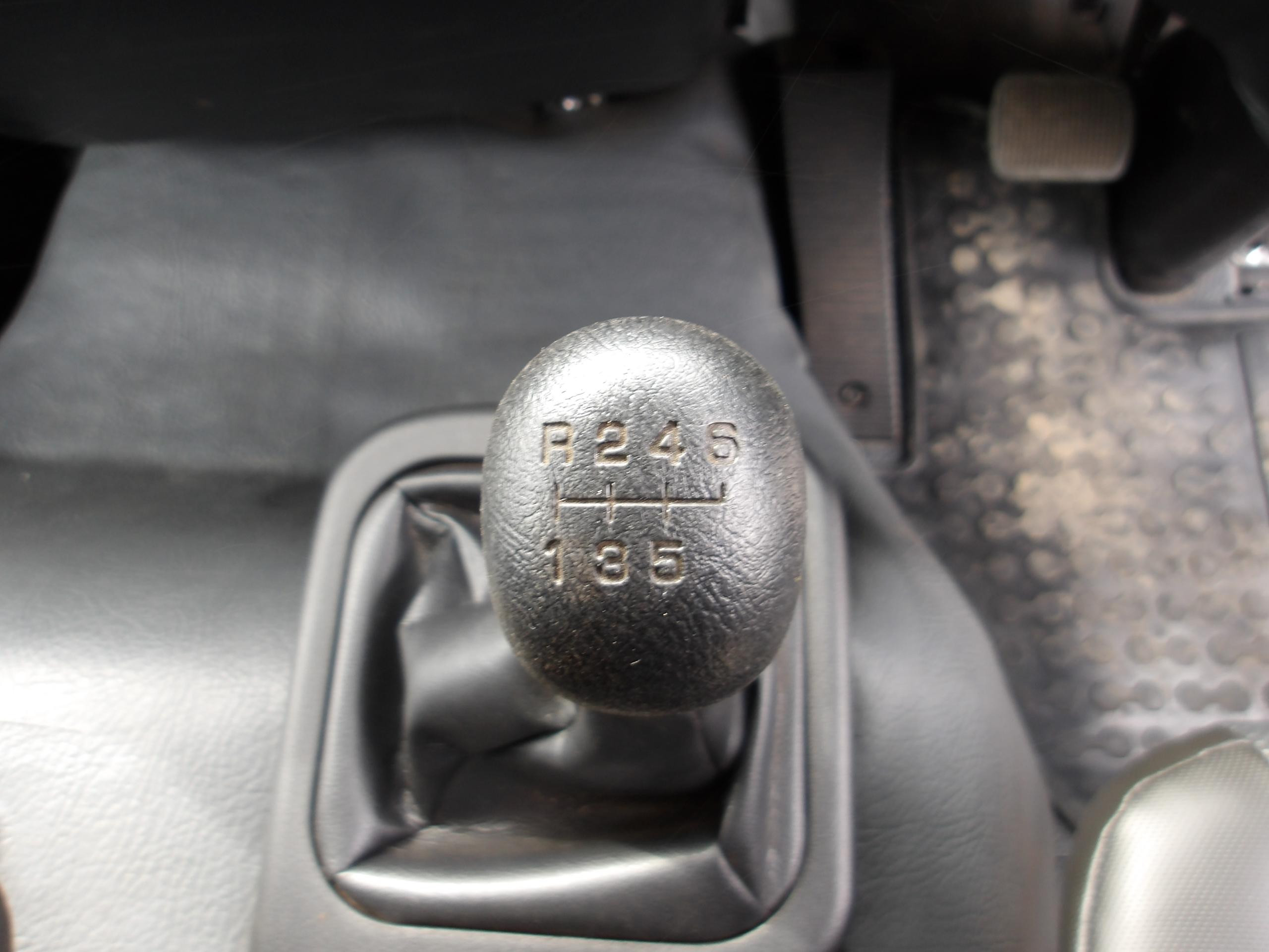 三菱 ファイター 2KG-FK62F(2WD)の写真24