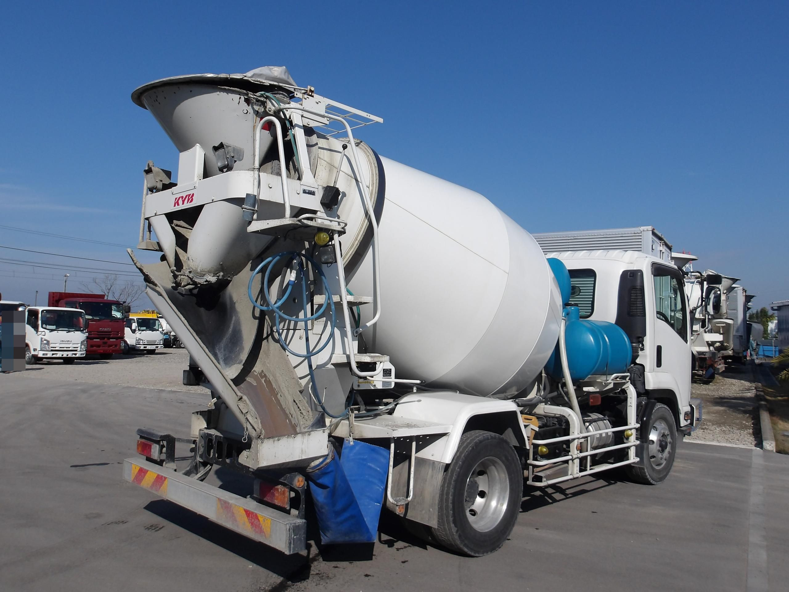 いすゞ フォワード 2PG-FTR90U2(2WD)の写真4