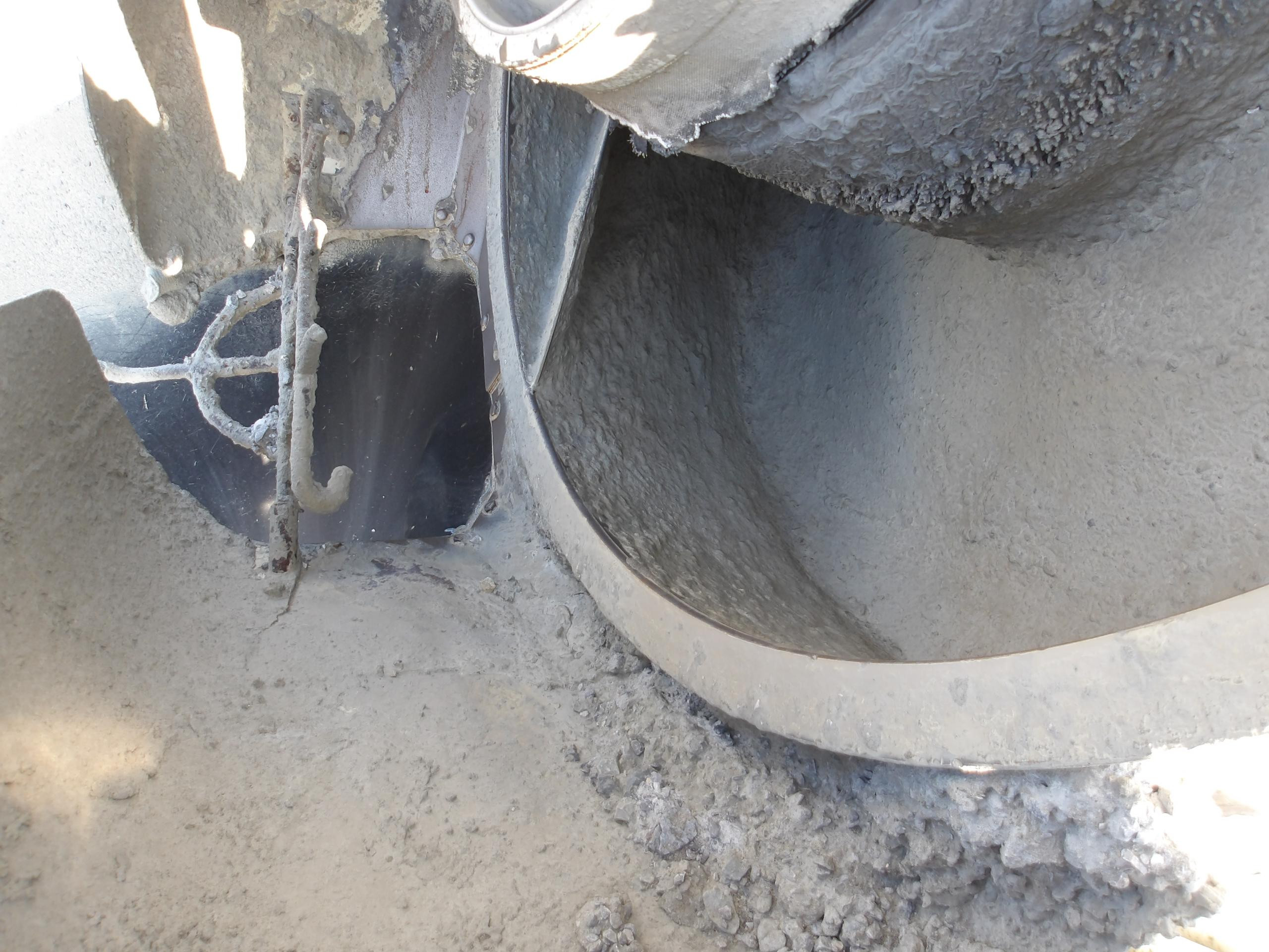 いすゞ フォワード 2PG-FTR90U2(2WD)の写真10