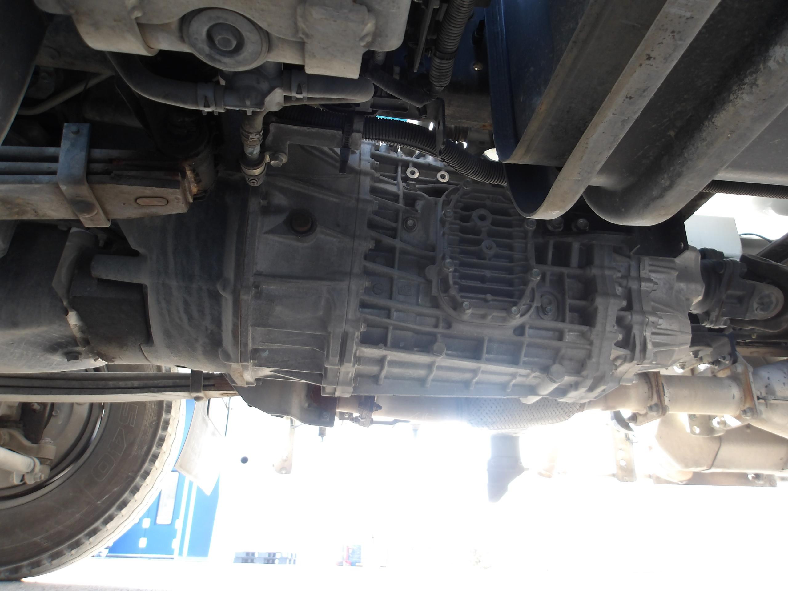 いすゞ フォワード 2PG-FTR90U2(2WD)の写真15