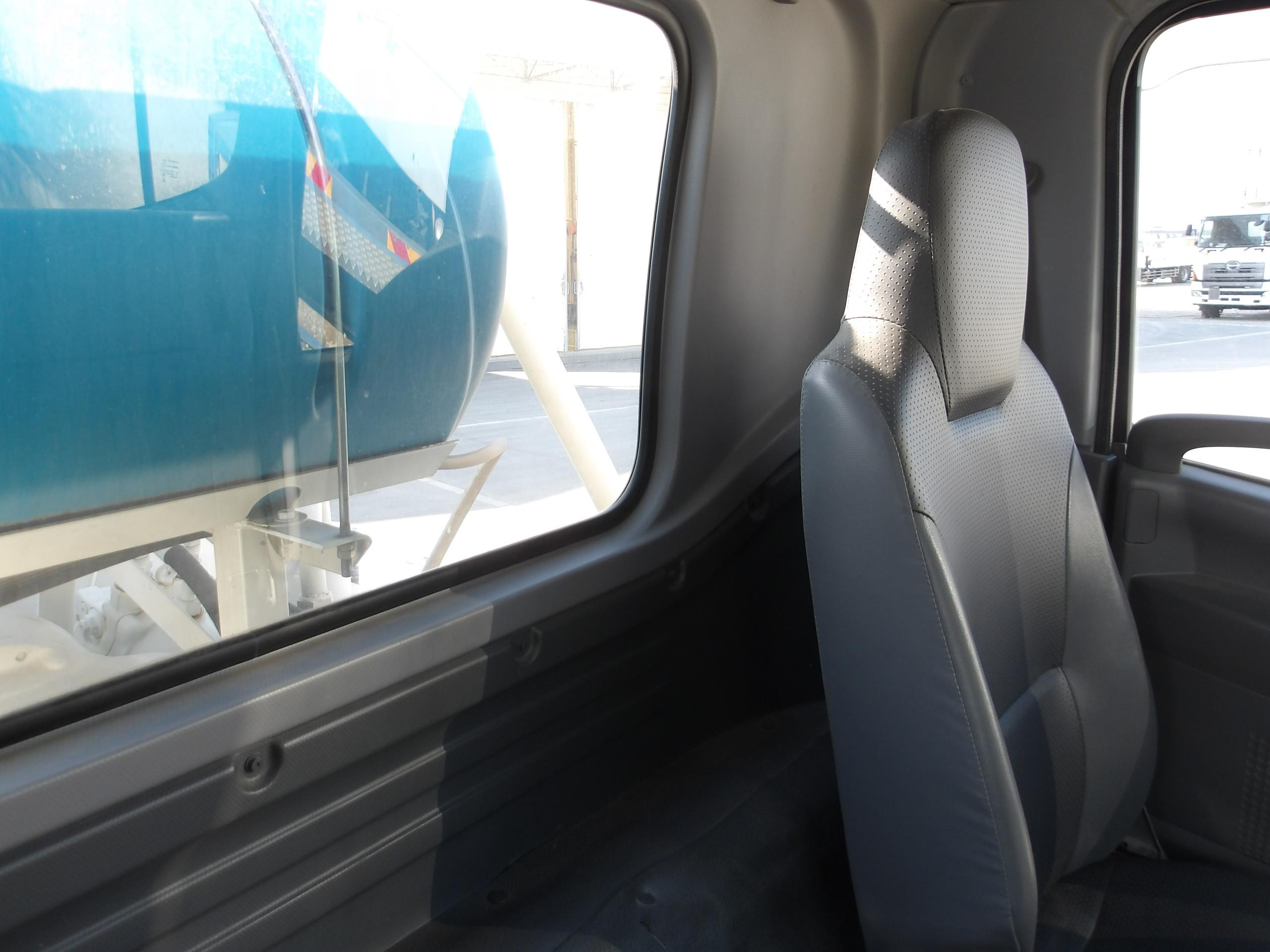 いすゞ フォワード 2PG-FTR90U2(2WD)の写真19