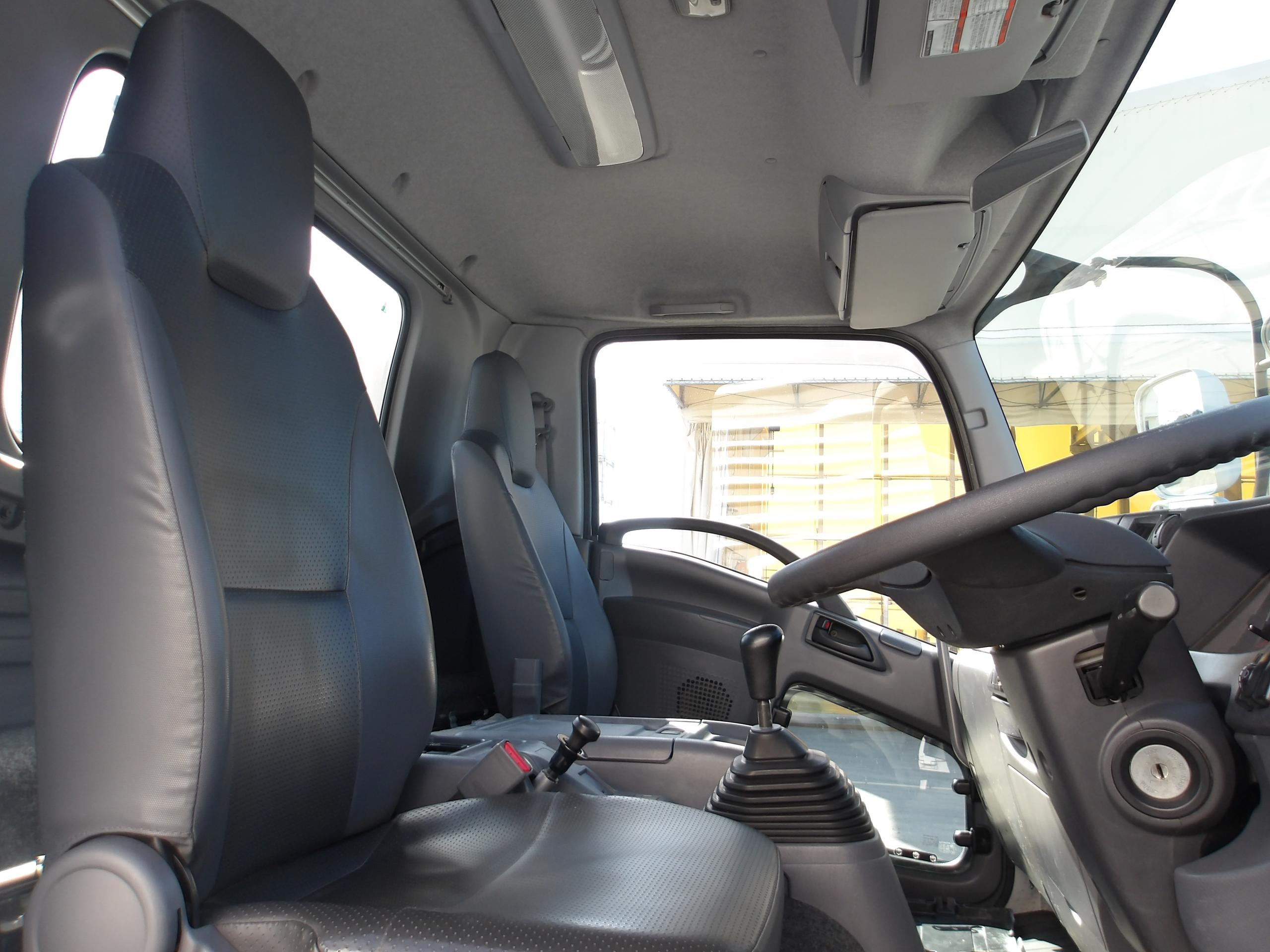 いすゞ フォワード 2PG-FTR90U2(2WD)の写真19