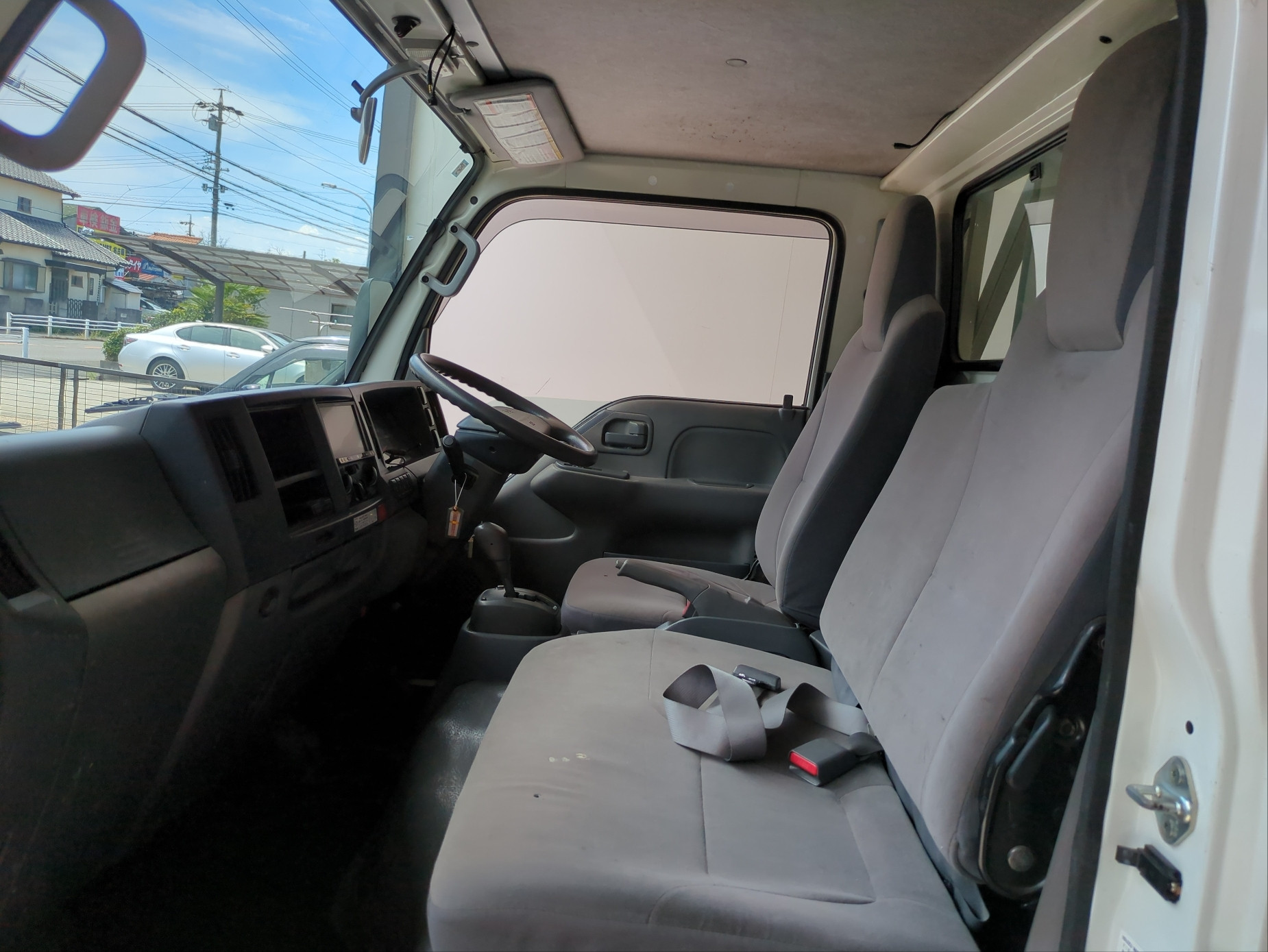 いすゞ エルフ TKG-NHR85Aの写真3