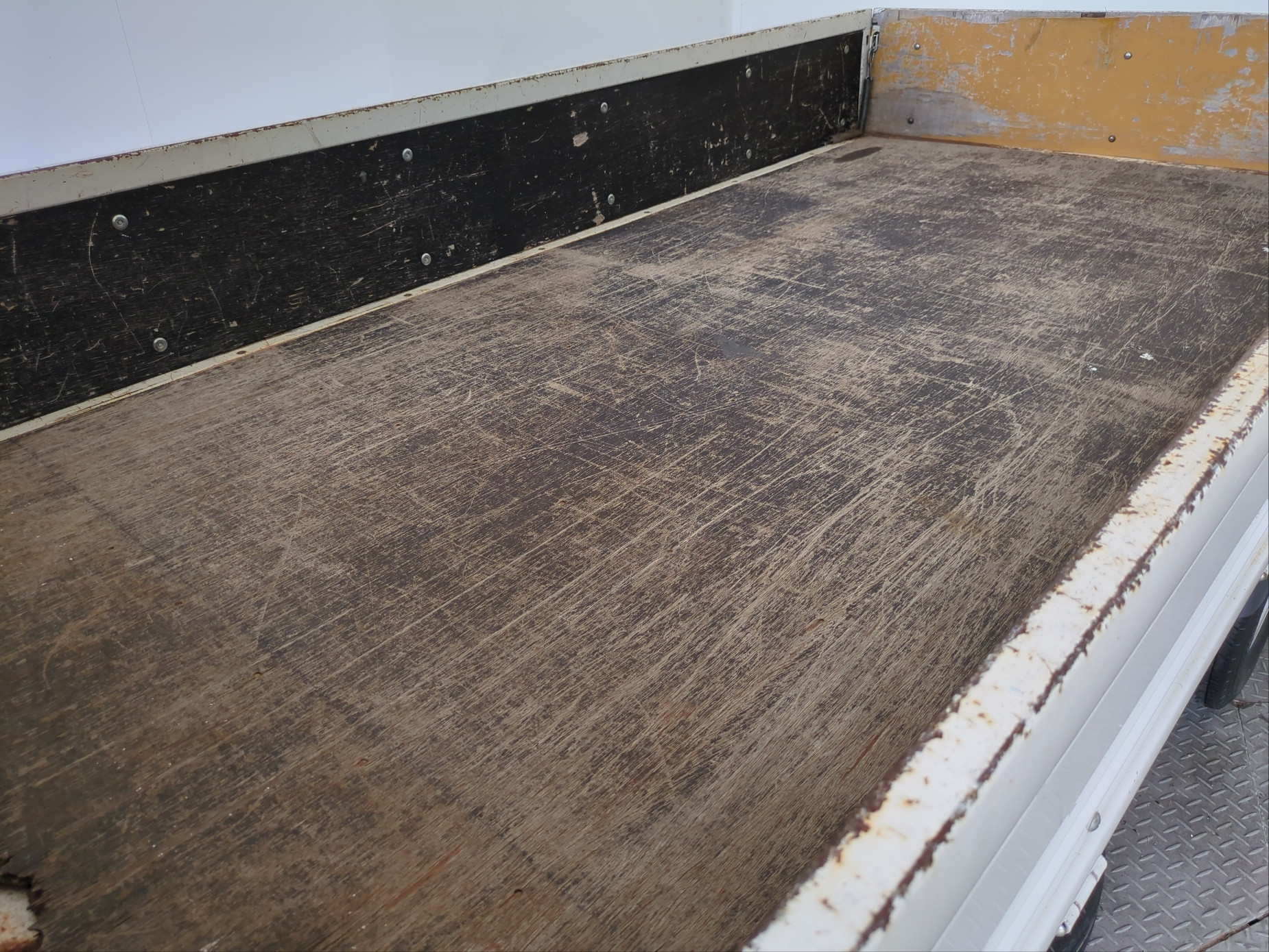 いすゞ エルフ TKG-NHR85Aの写真4