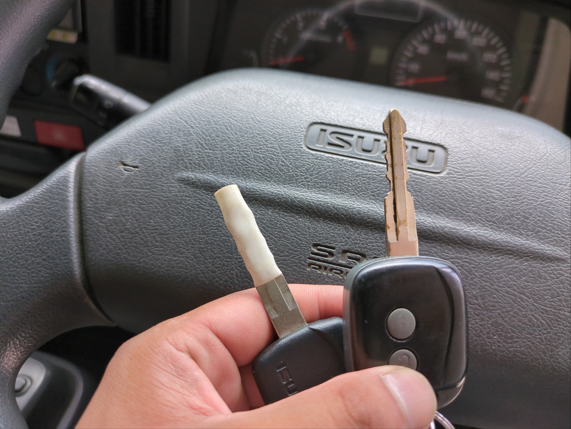 いすゞ エルフ TKG-NHR85Aの写真13