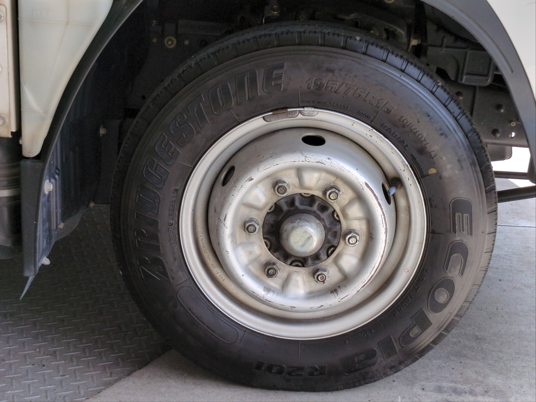 いすゞ エルフ TKG-NHR85Aの写真39