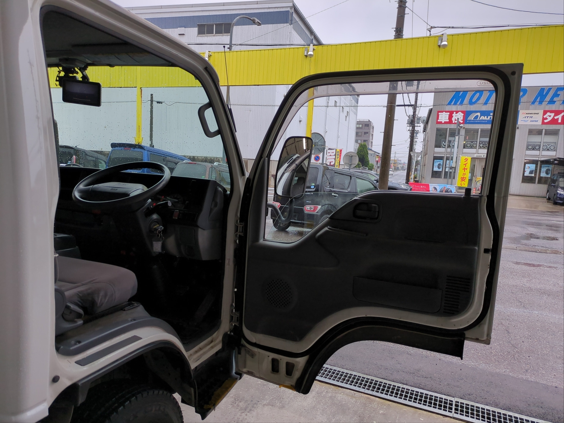 いすゞ エルフ TKG-NHS85AN(4WD)の写真24