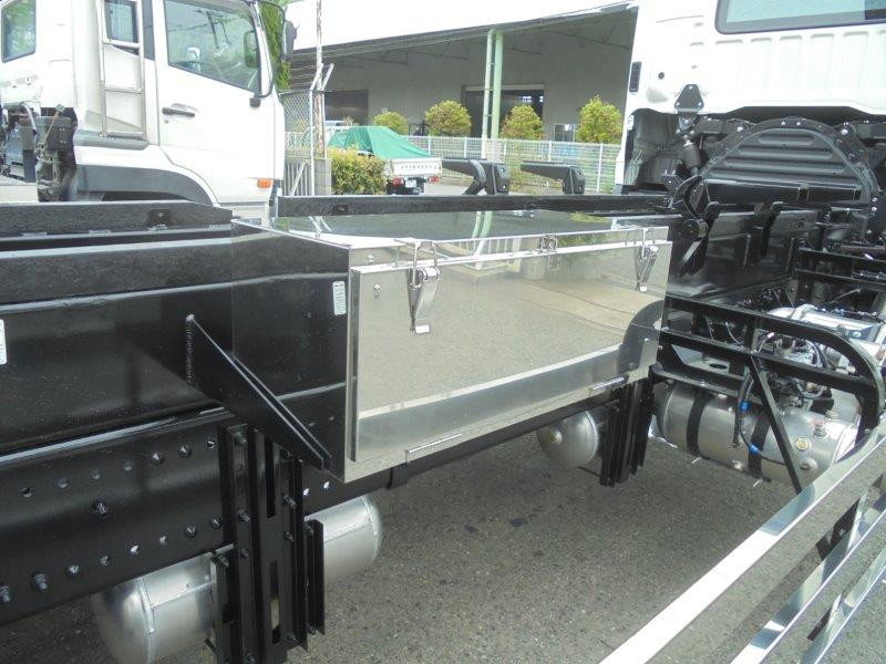 日野 プロフィア 2DG-FS1AHE(6x4)の写真18