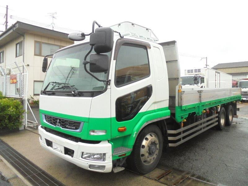 三菱 ファイター 2DG-FQ62F(6x4)の写真1