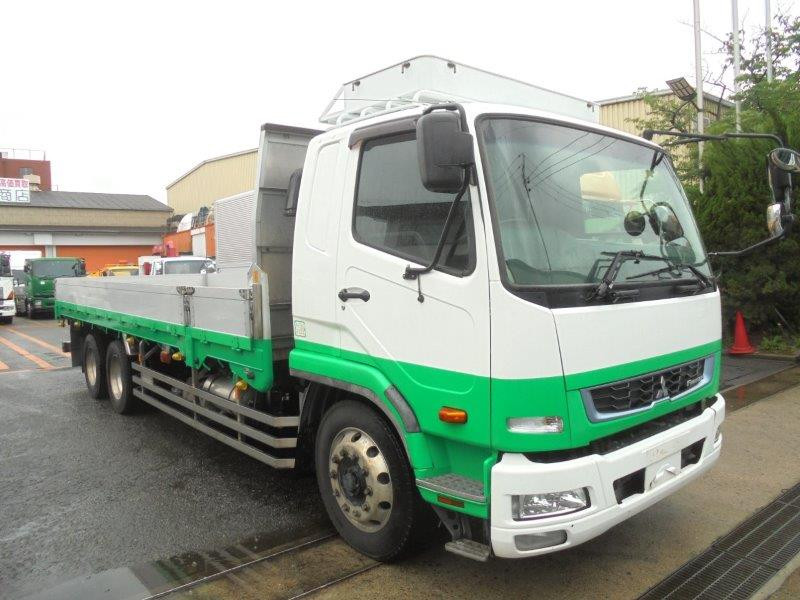 三菱 ファイター 2DG-FQ62F(6x4)の写真2