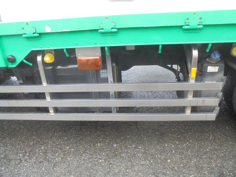 三菱 ファイター 2DG-FQ62F(6x4)の写真9