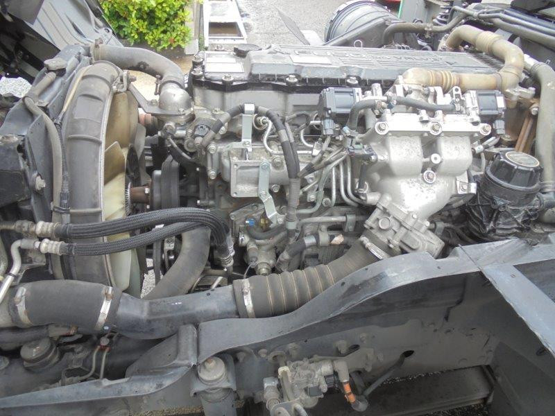 三菱 ファイター 2DG-FQ62F(6x4)の写真14