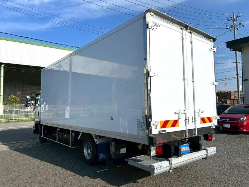 いすゞ フォワード 2PG-FRR90T2(2WD)の写真4