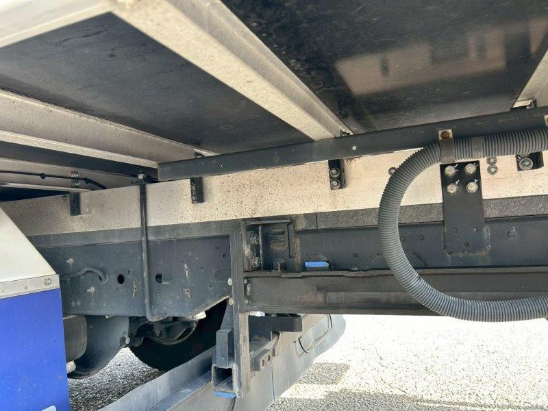 いすゞ フォワード 2PG-FRR90T2(2WD)の写真14