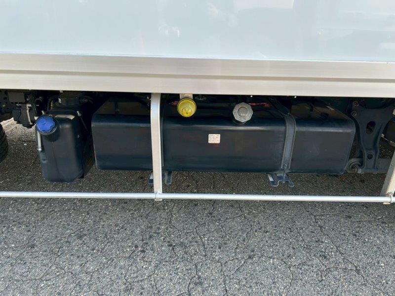 いすゞ フォワード 2PG-FRR90T2(2WD)の写真17