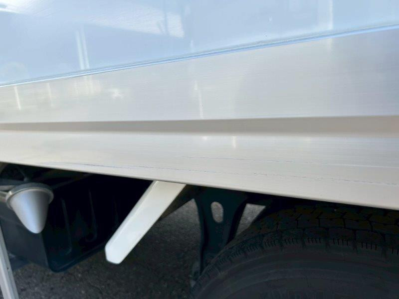 いすゞ フォワード 2PG-FRR90T2(2WD)の写真20