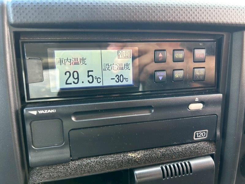 いすゞ フォワード 2PG-FRR90T2(2WD)の写真26